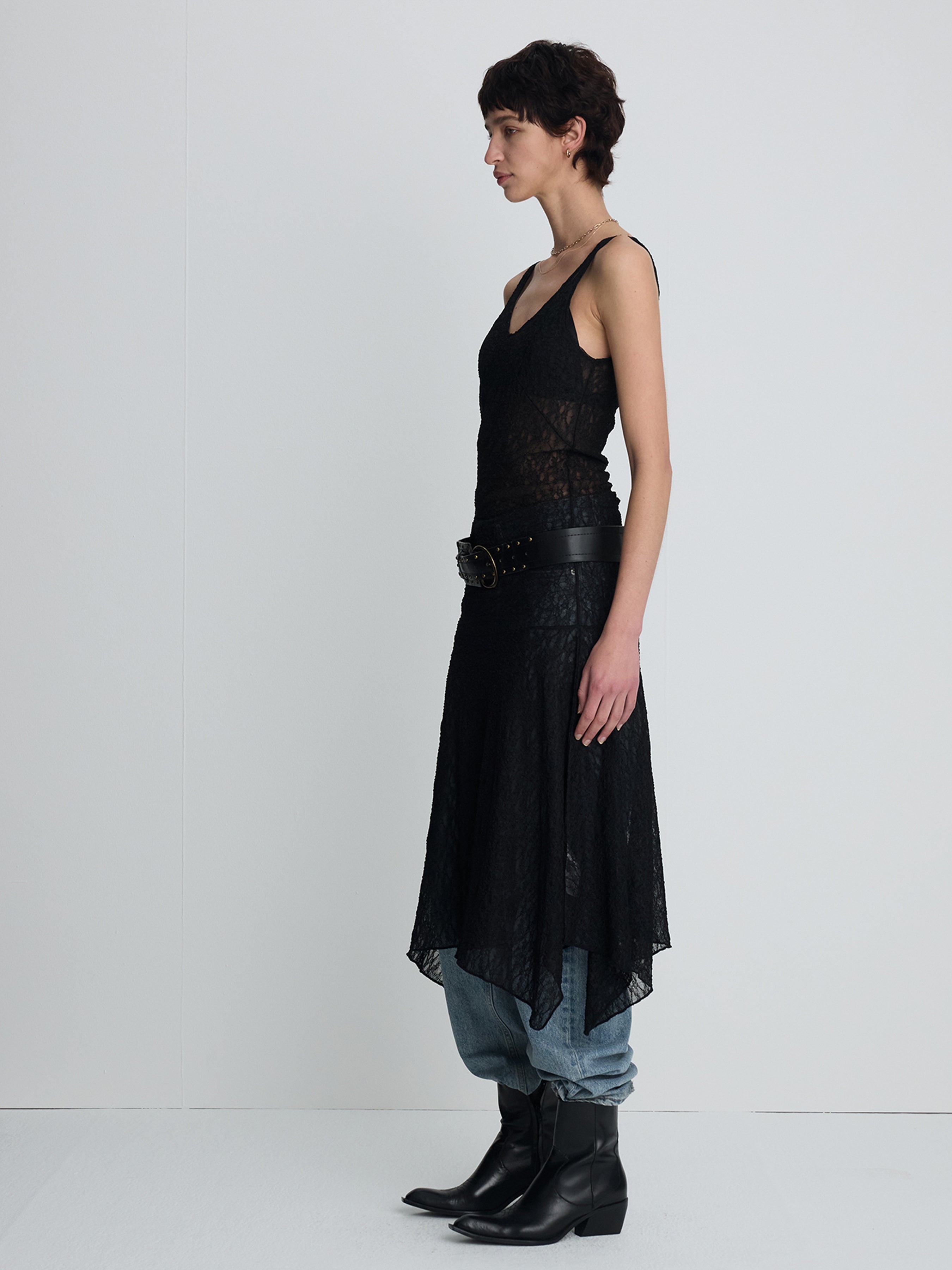 (W) LACE SLEEVELESS MAXI DRESS_ BLACK