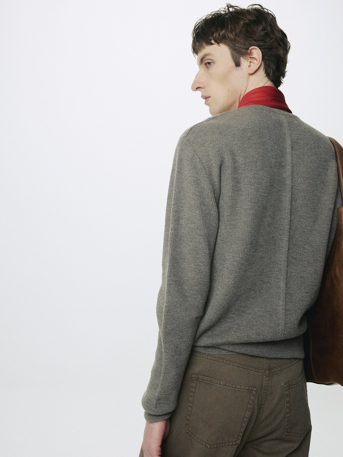 SUPER FINE WOOL COMMANDO V-NECK KNIT_ TAUPE MELANGE