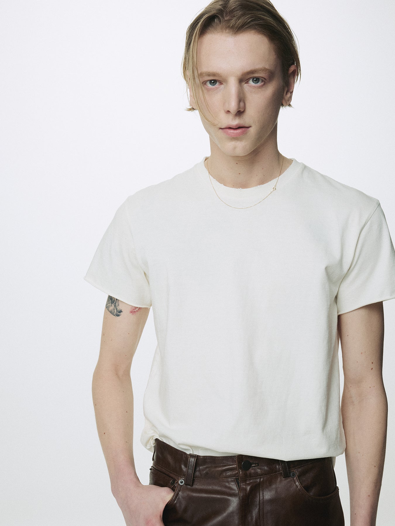 GARMENT DYED RAW EDGE T-SHIRT_ SALT PIGMENT