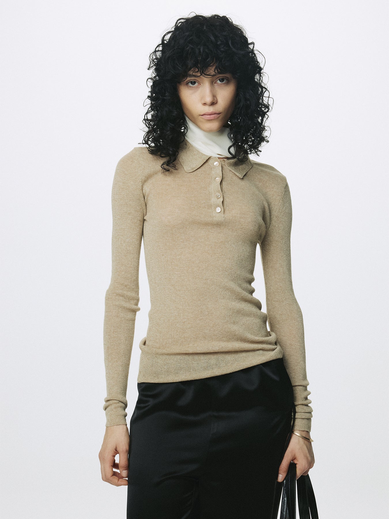 (W) GLITTER RIBBED KNIT POLO SHIRT_ GREENISH BEIGE
