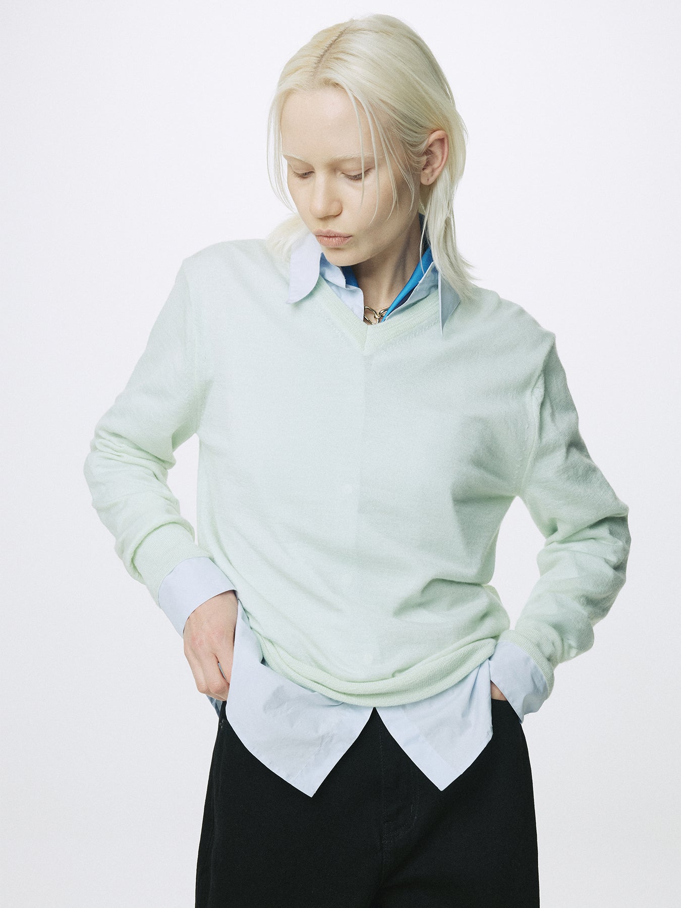 (W) AIRY CASHMERE V-NECK_ MINT