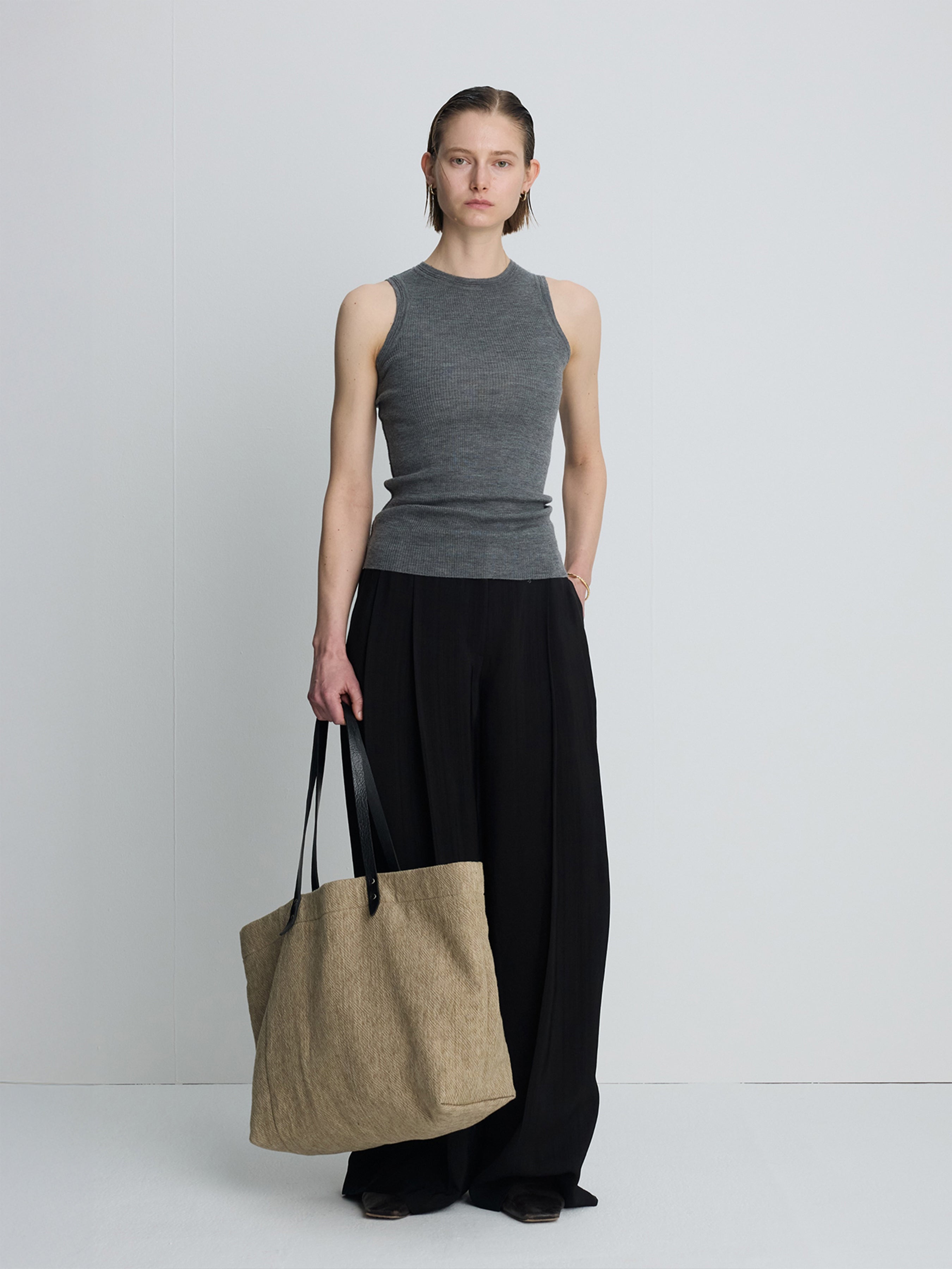 (W) WOOL CASHMERE RIBBED TANK TOP_ DARK GREY