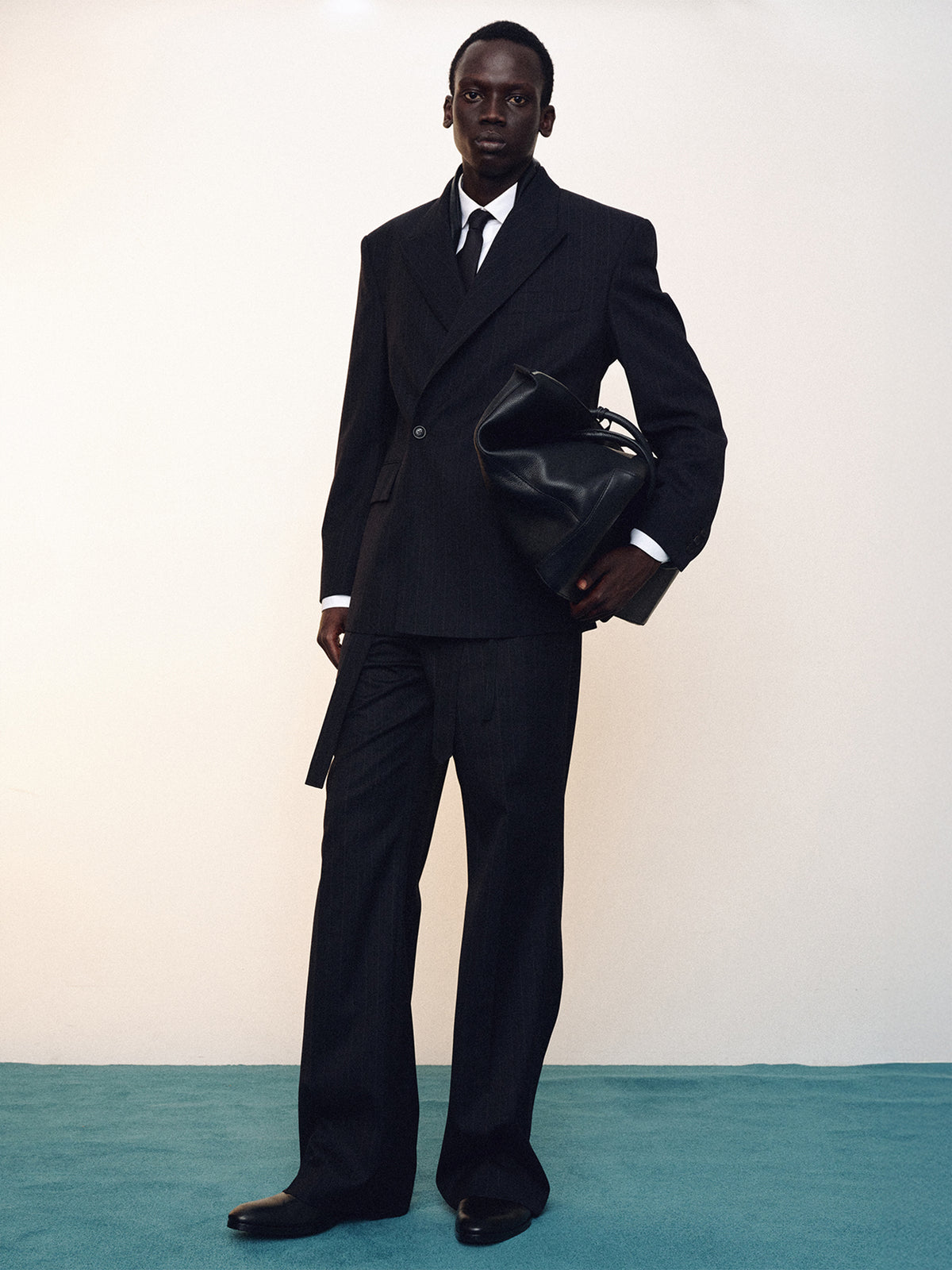 PINSTRIPED WOOL TAILORED WRAP BLAZER_ BLACK PINSTRIPE