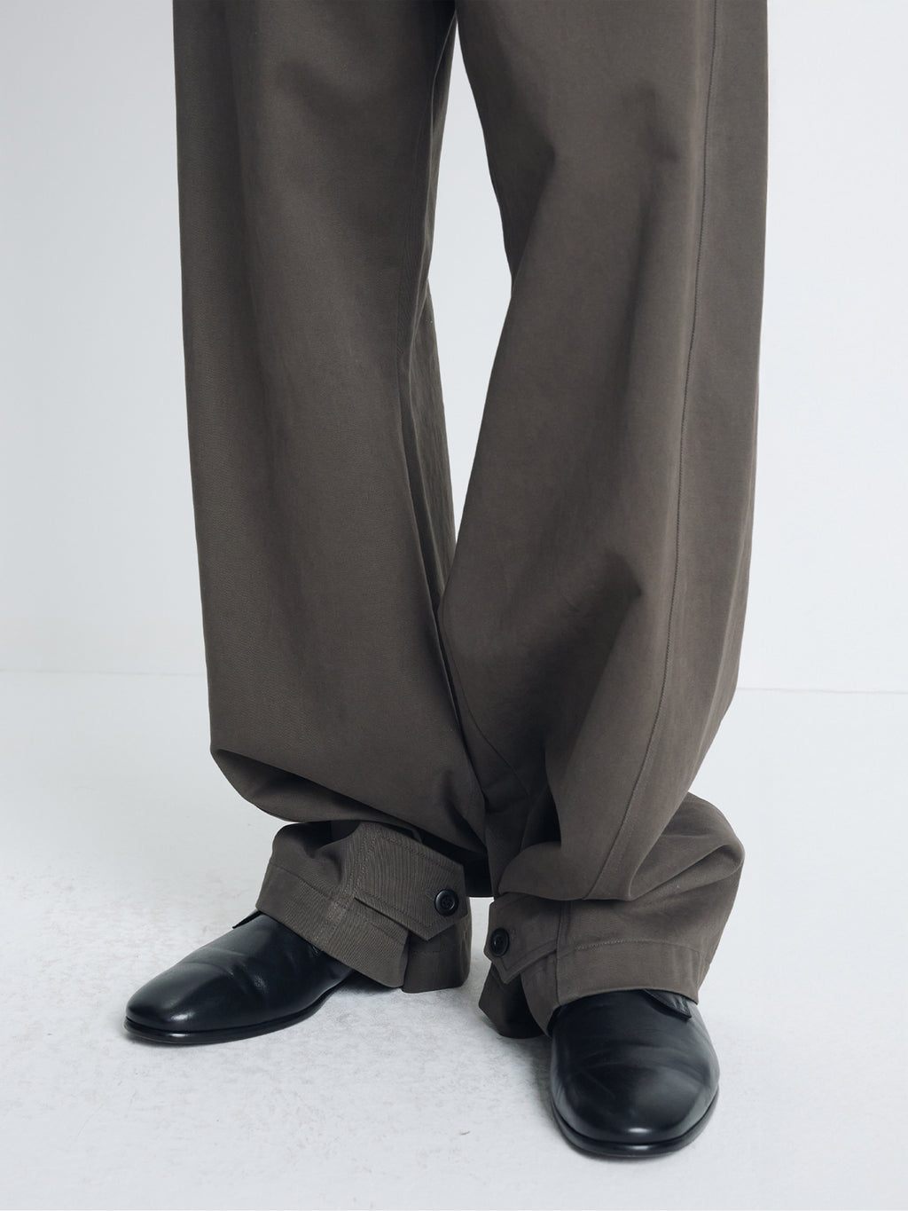 BRUSHED COTTON DRILL RELAXED STRING PANTS_ OLIVE