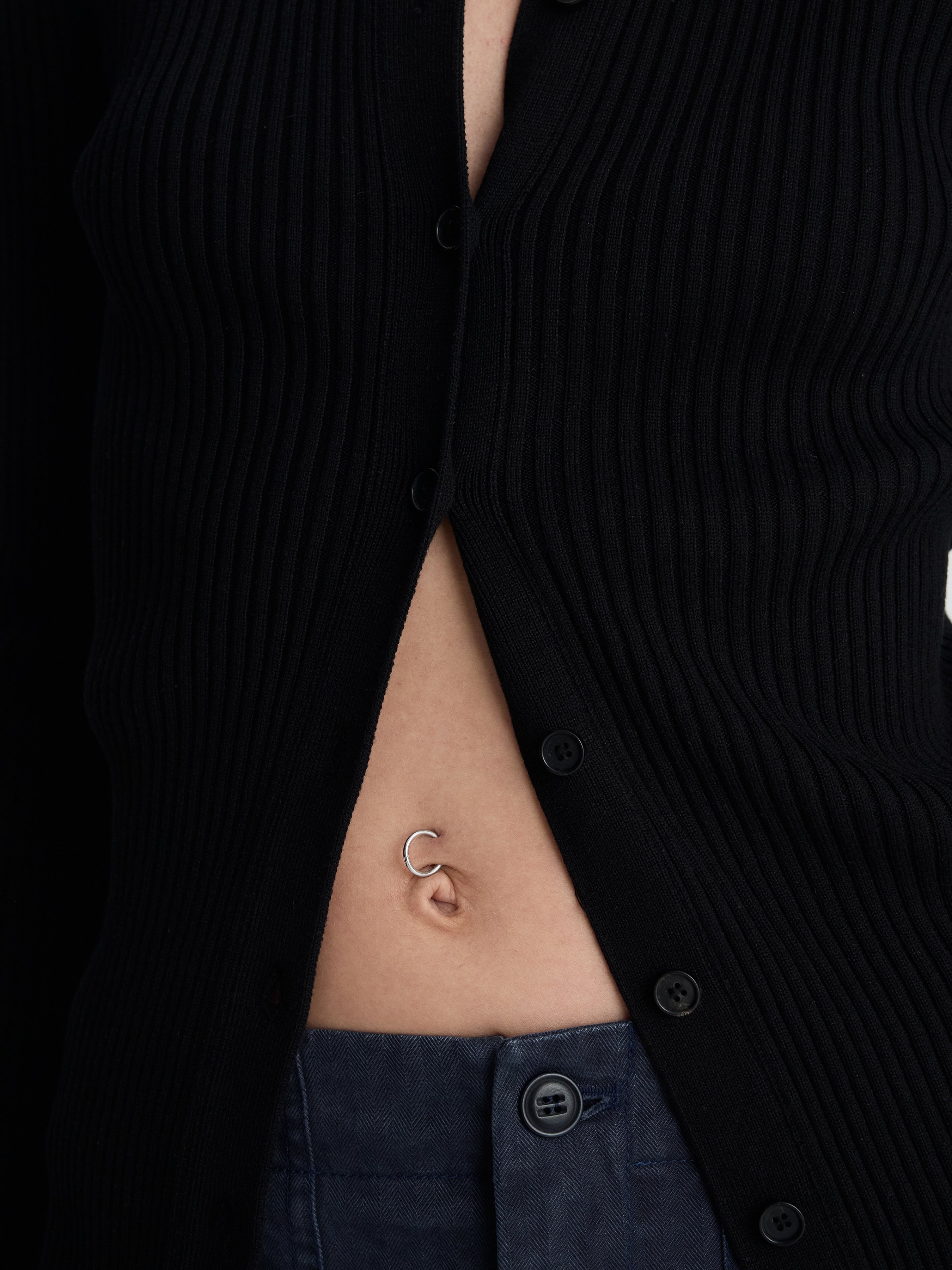 (W) SILK COTTON RIBBED BUTTON CARDIGAN_ BLACK