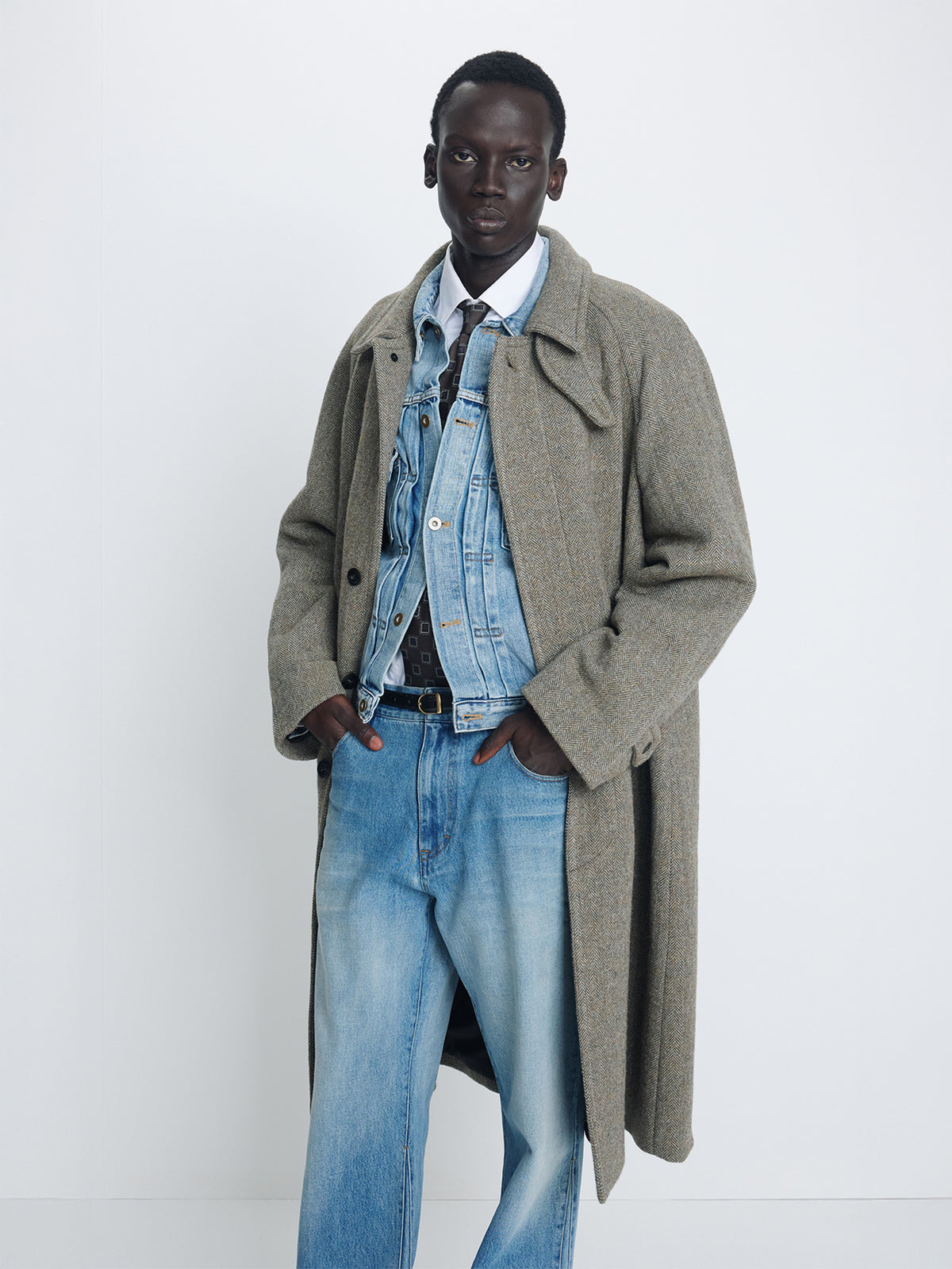 RE-CUT FLARED DENIM JEANS_ WORN BLUE
