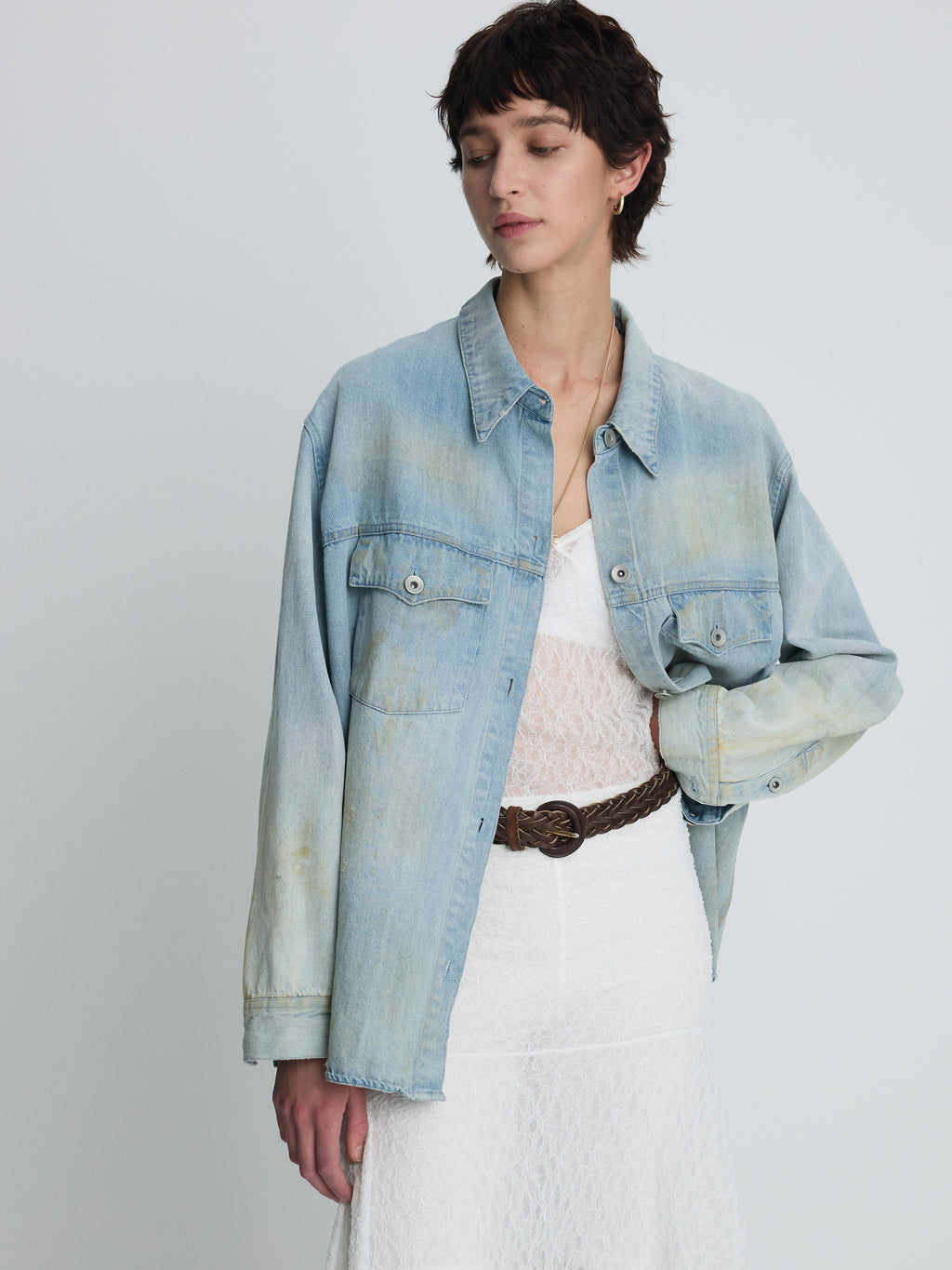 (W) HAND DISTRESSED VINTAGE RELAXED SHIRTS_ WASHED LIGHT BLUE