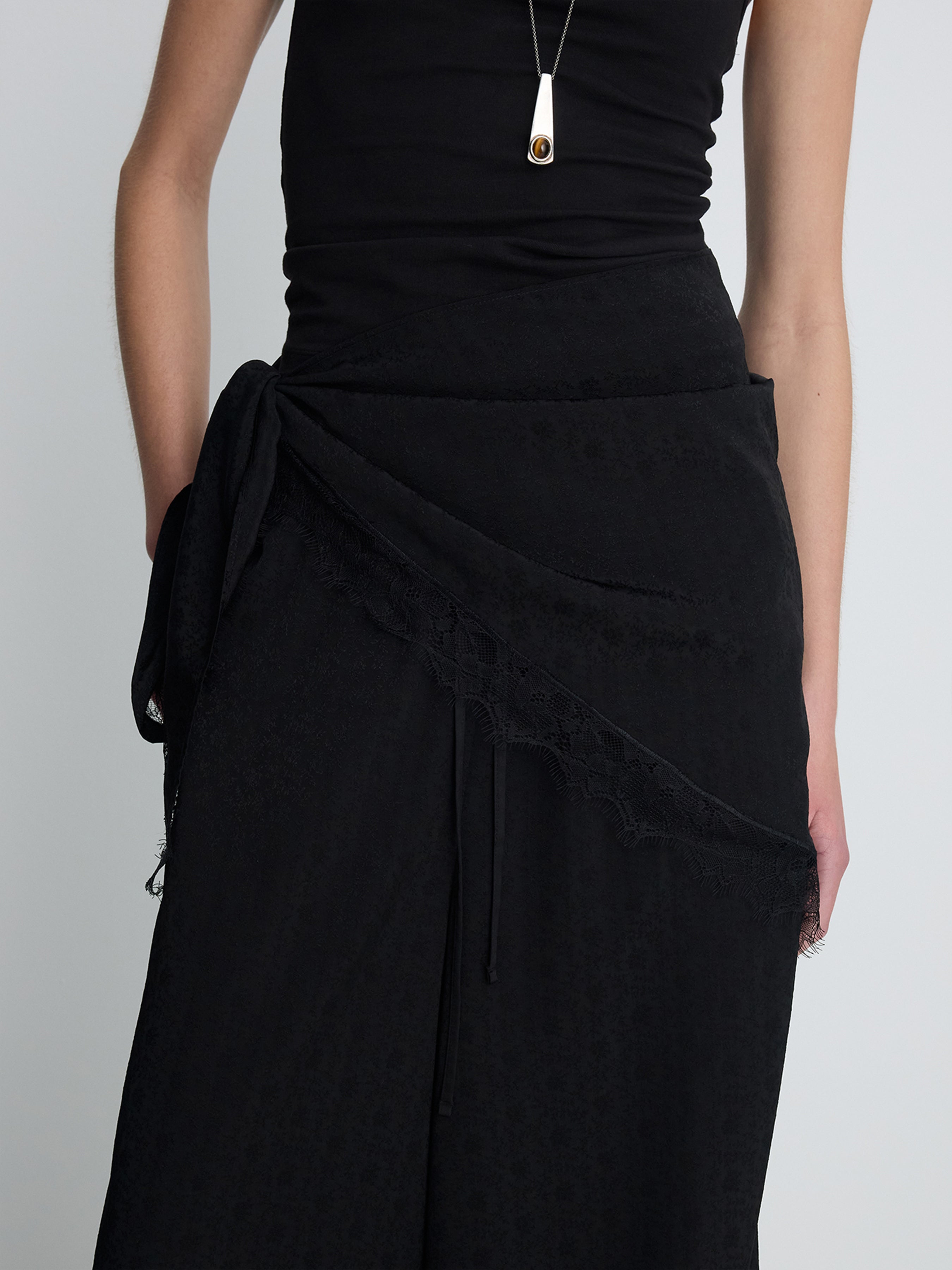 (W) JACQUARD WRAP LOOSE FIT PANTS_ BLACK
