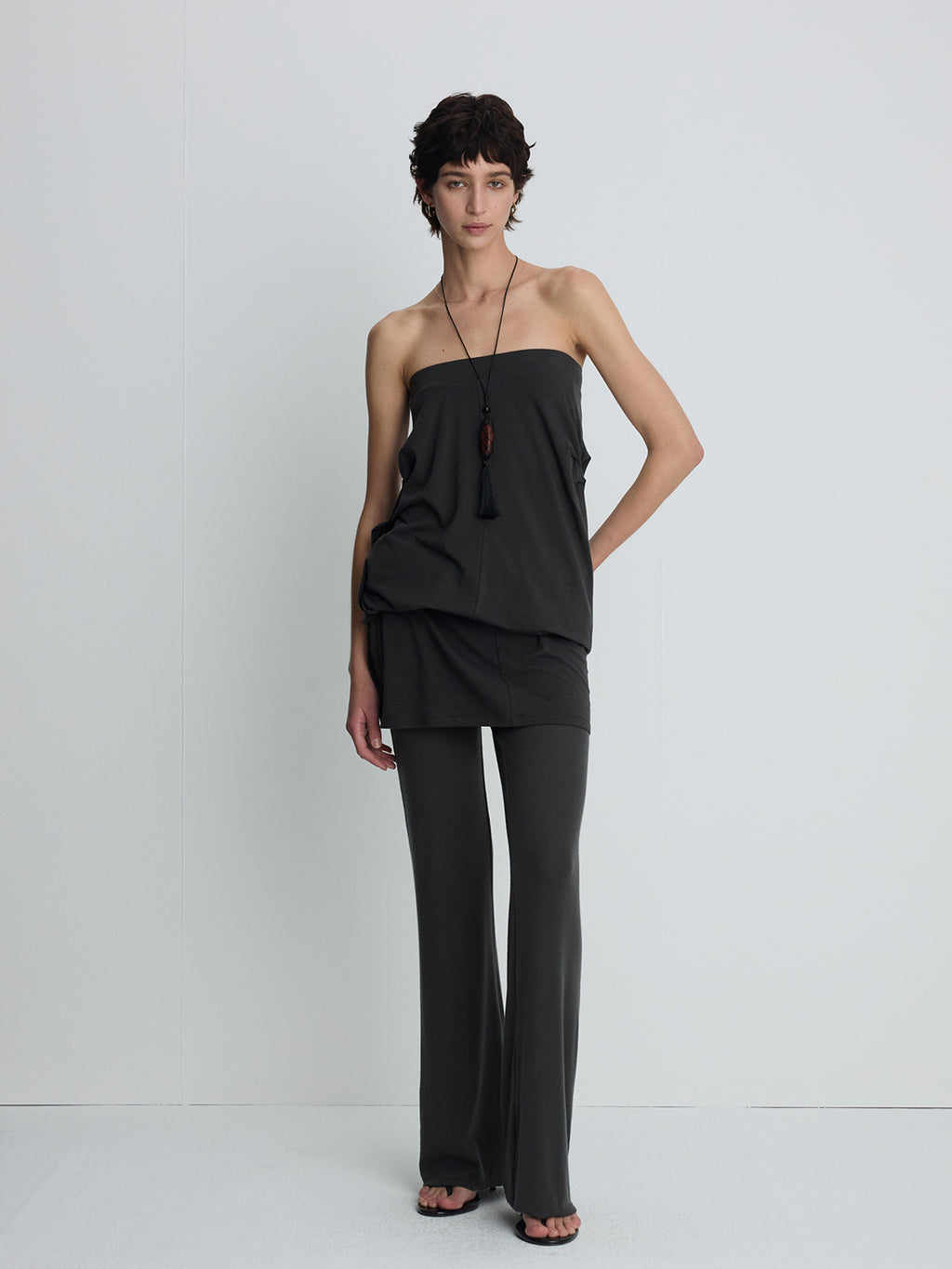 (W) SOFT DRAPED DRAWSTRING SKIRT_ CHARCOAL