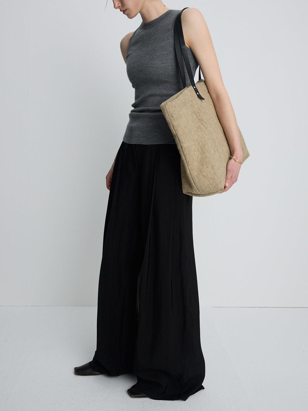 (W) WOOL CASHMERE RIBBED TANK TOP_ DARK GREY