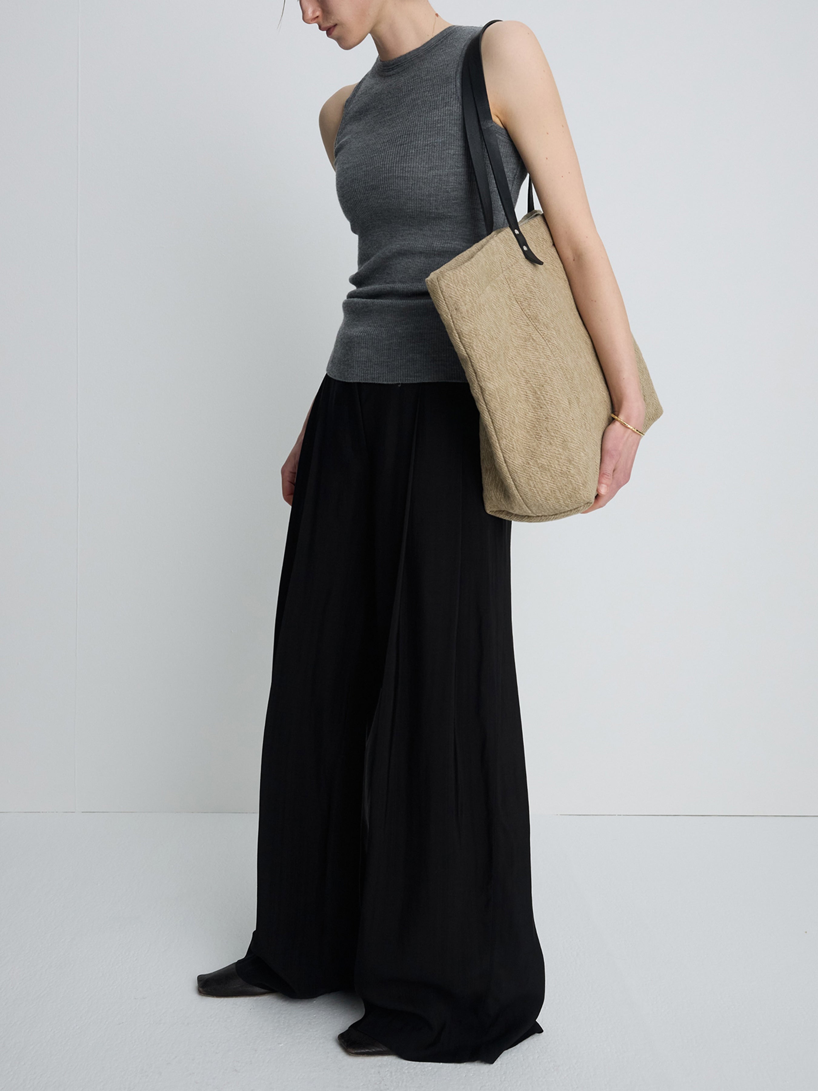 (W) WOOL CASHMERE RIBBED TANK TOP_ DARK GREY