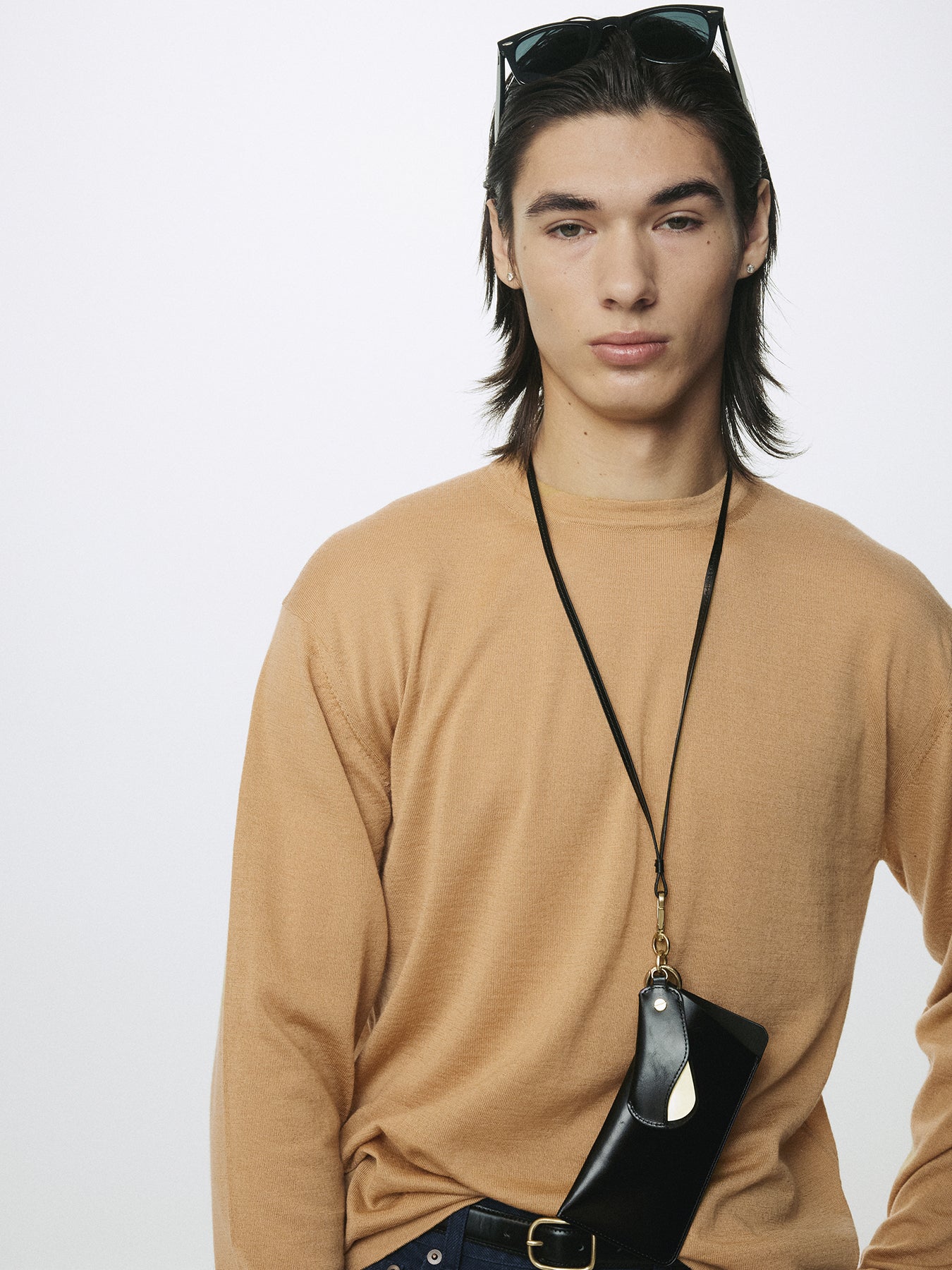 FEATHER-WEIGHT WOOL LONGSLEEVE KNIT_ CUSTARD BEIGE