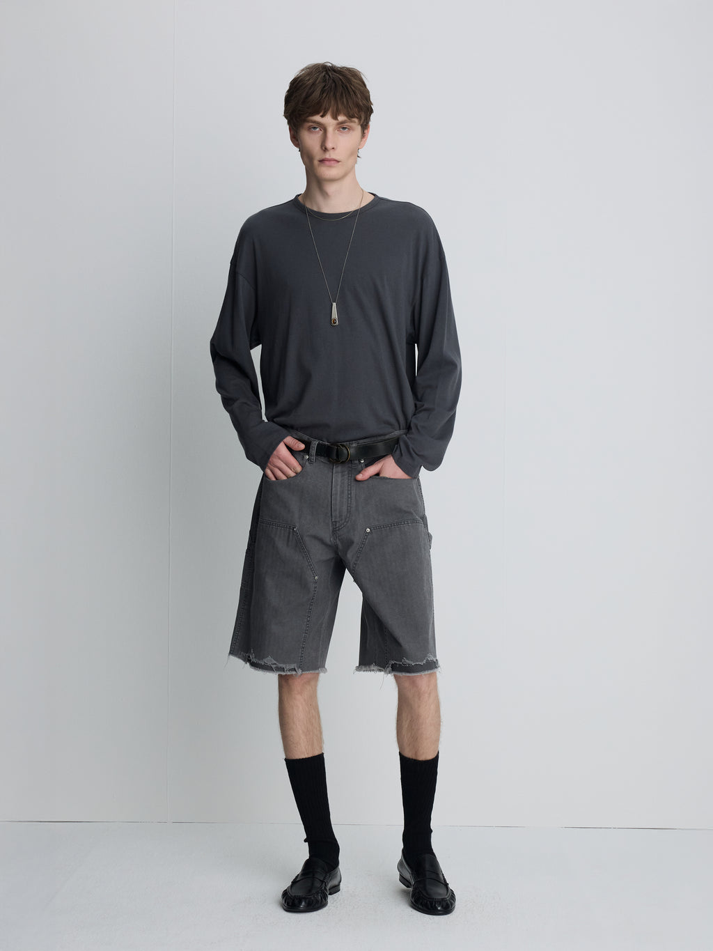 HAND DISTRESSED HBT DOUBLE KNEE SHORTS_ FADED CARBON