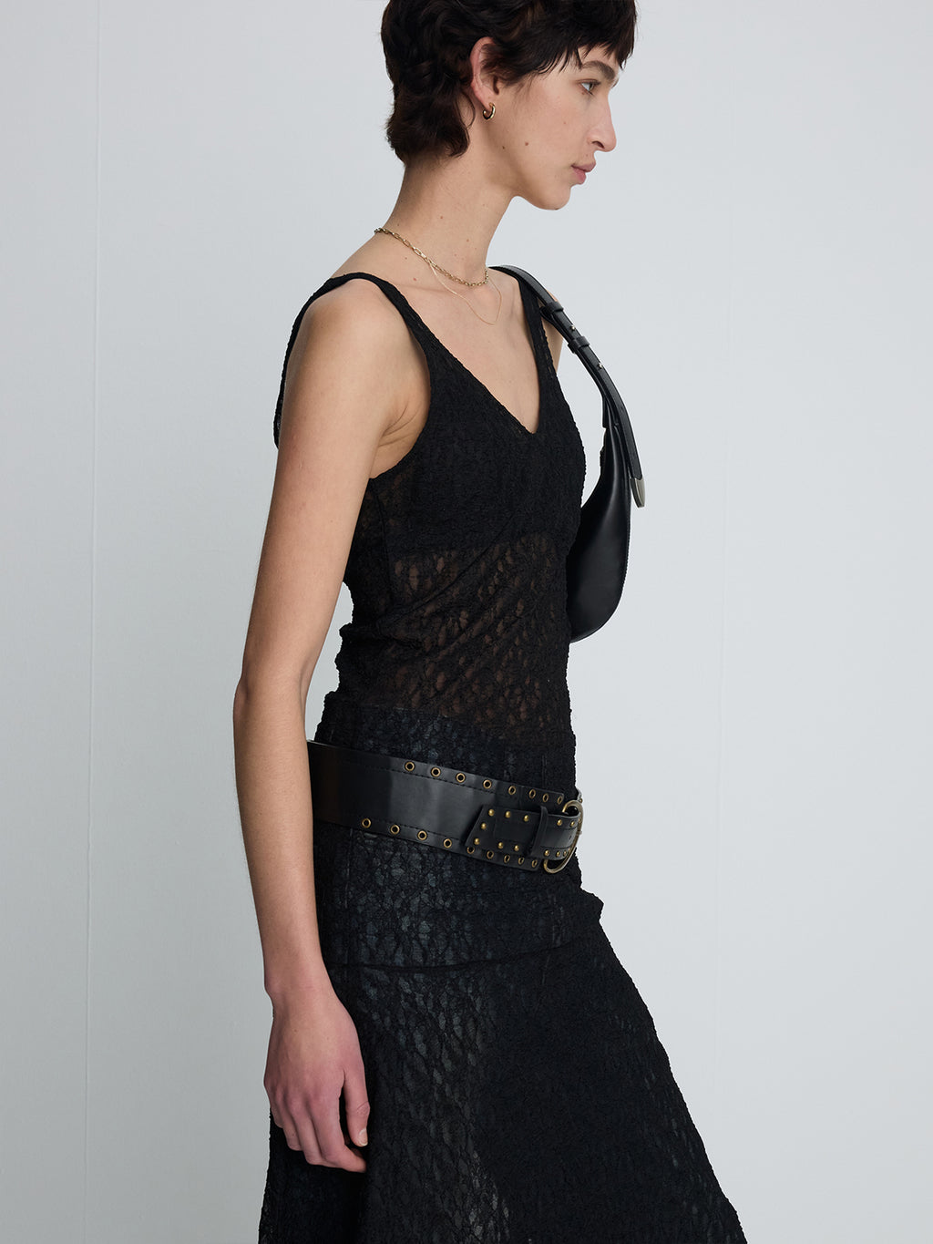(W) LACE SLEEVELESS MAXI DRESS_ BLACK