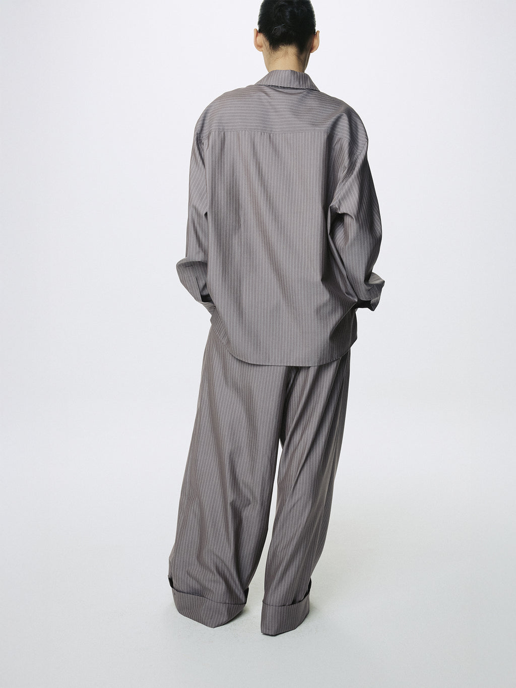 (W) SILK WOOL OVERSIZED RAW EDGE SHIRT_ DARK GREY STRIPE
