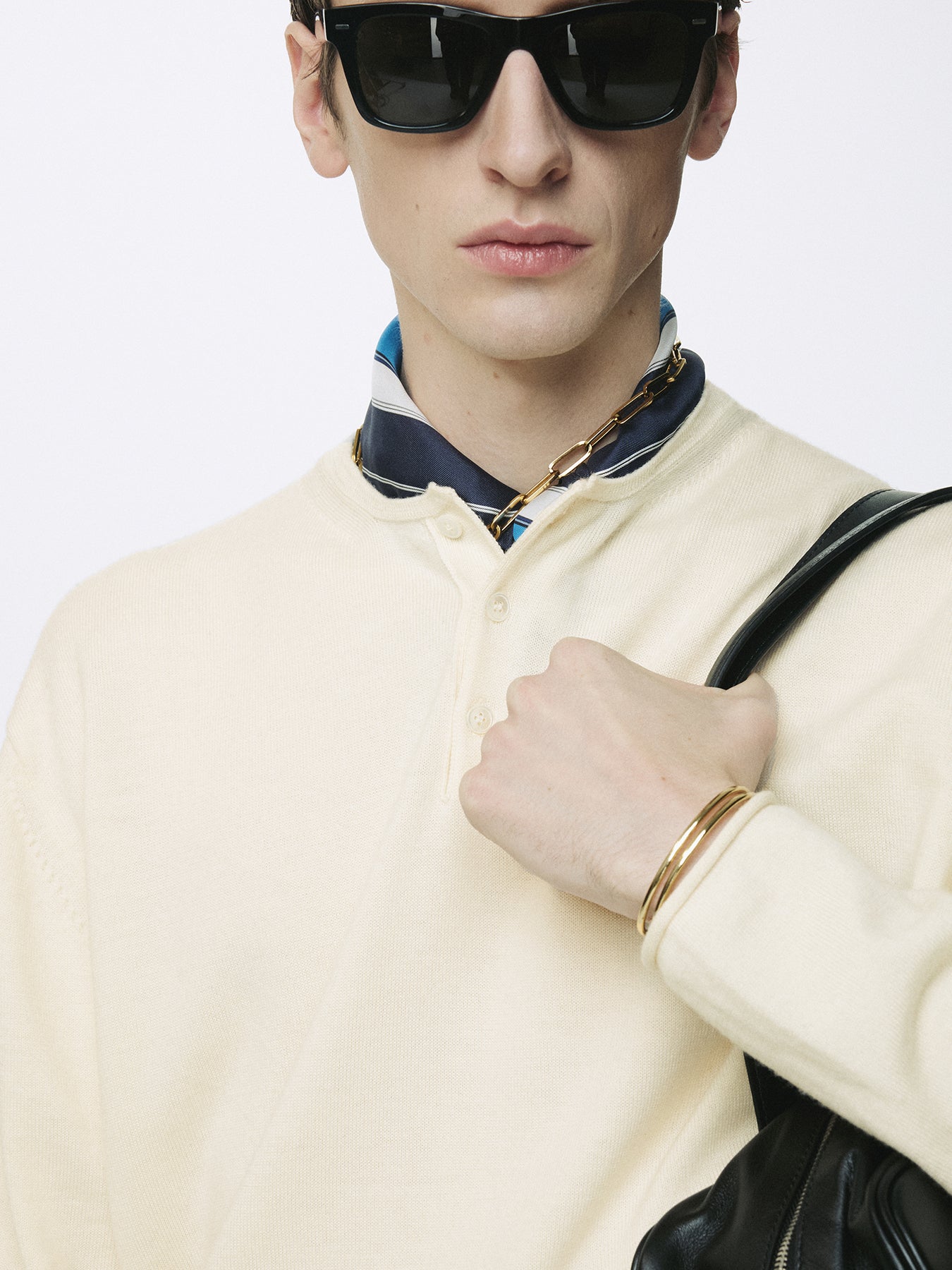 EXTRA FINE WOOL RAW HEM HENLEY NECK KNIT_ ECRU