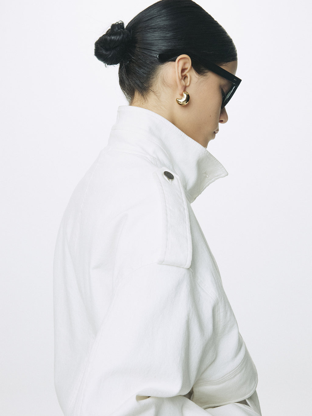 (W) OVERSIZED DENIM BELTED JACKET_ OFF WHITE