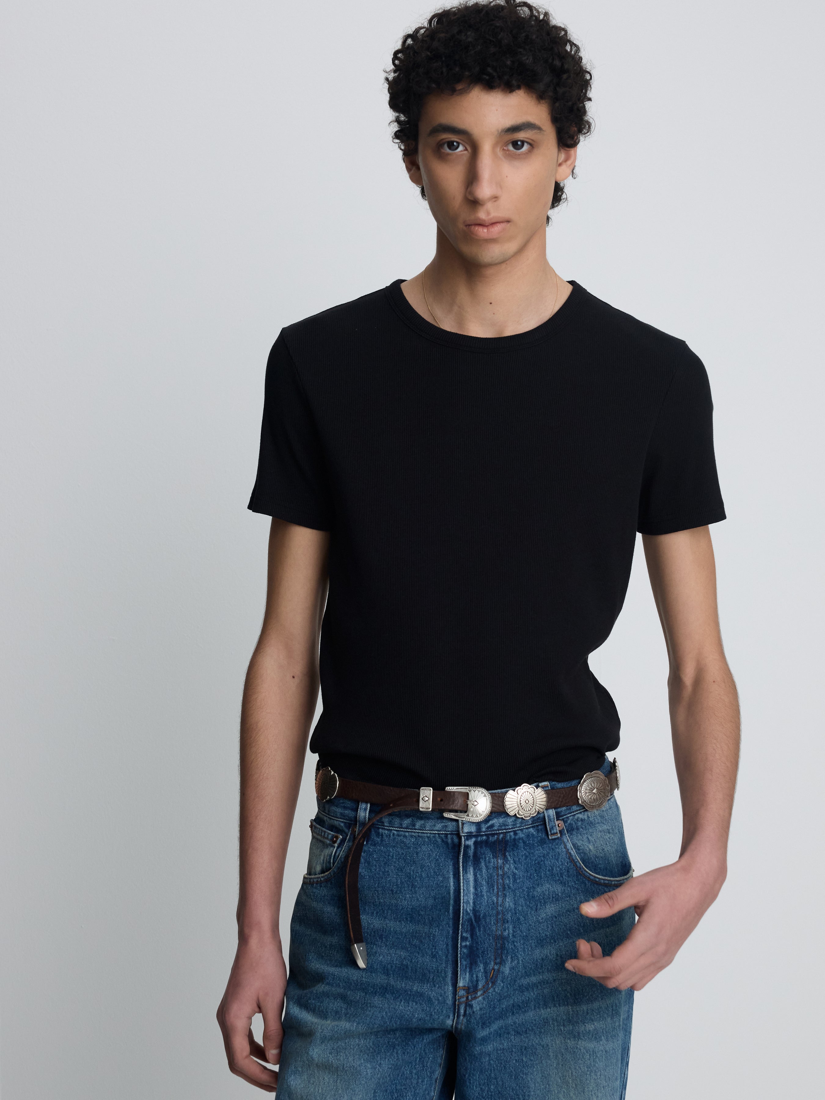 SOFT RIBBED FITTED T-SHIRT_ BLACK