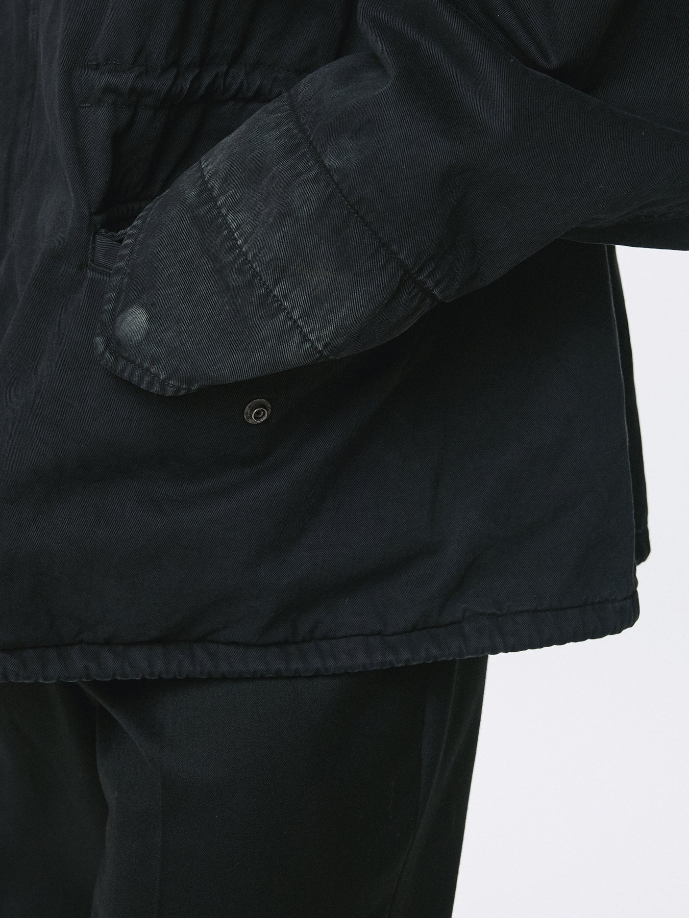GARMENT DYED COTTON FIELD JACKET_ FADED BLACK