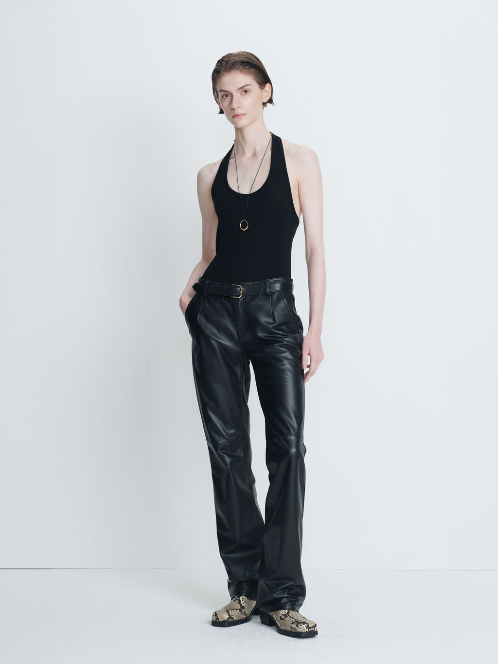(W) HALTER TOP_ BLACK