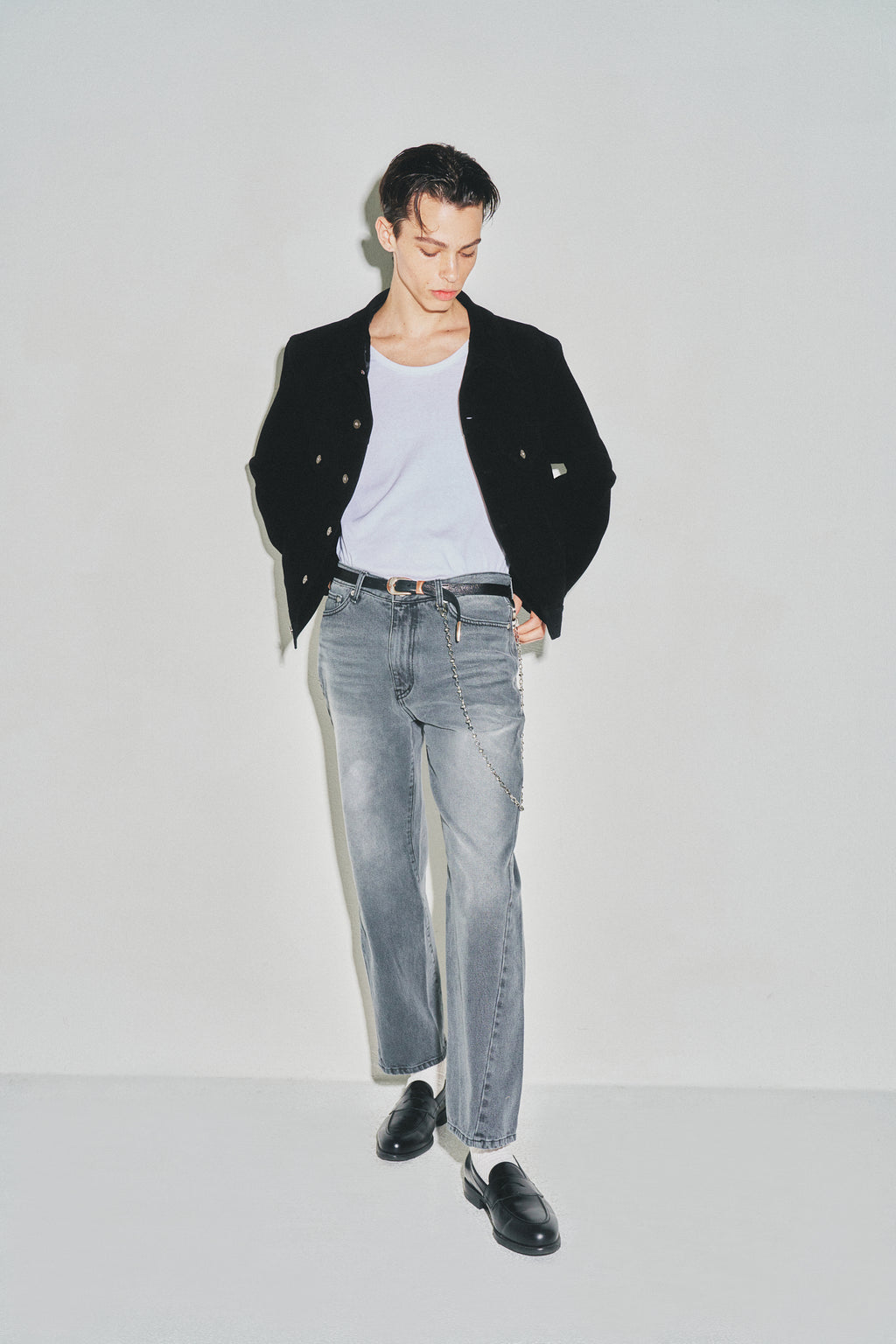 Twist-Cut Denim Jeans_ Washed Grey