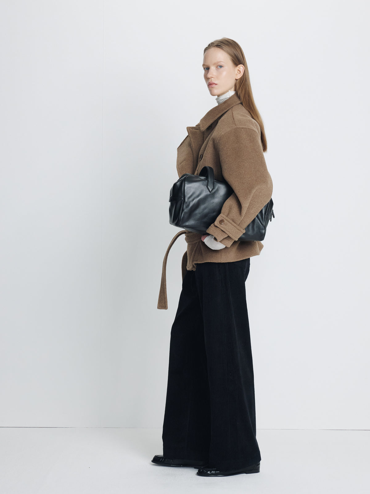 (W) WOOL ASYMMETRICAL SHORT COAT_ OLIVE BROWN