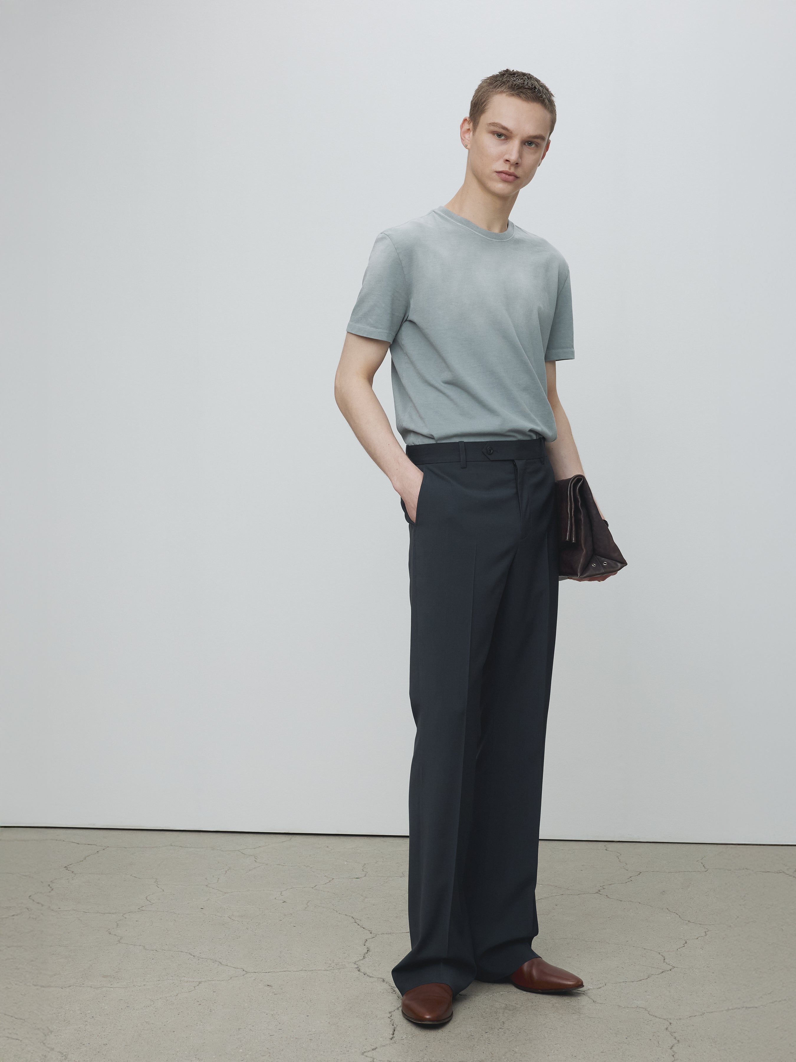 SIGNATURE GARMENT DYED T-SHIRT_ GLACIER GREY