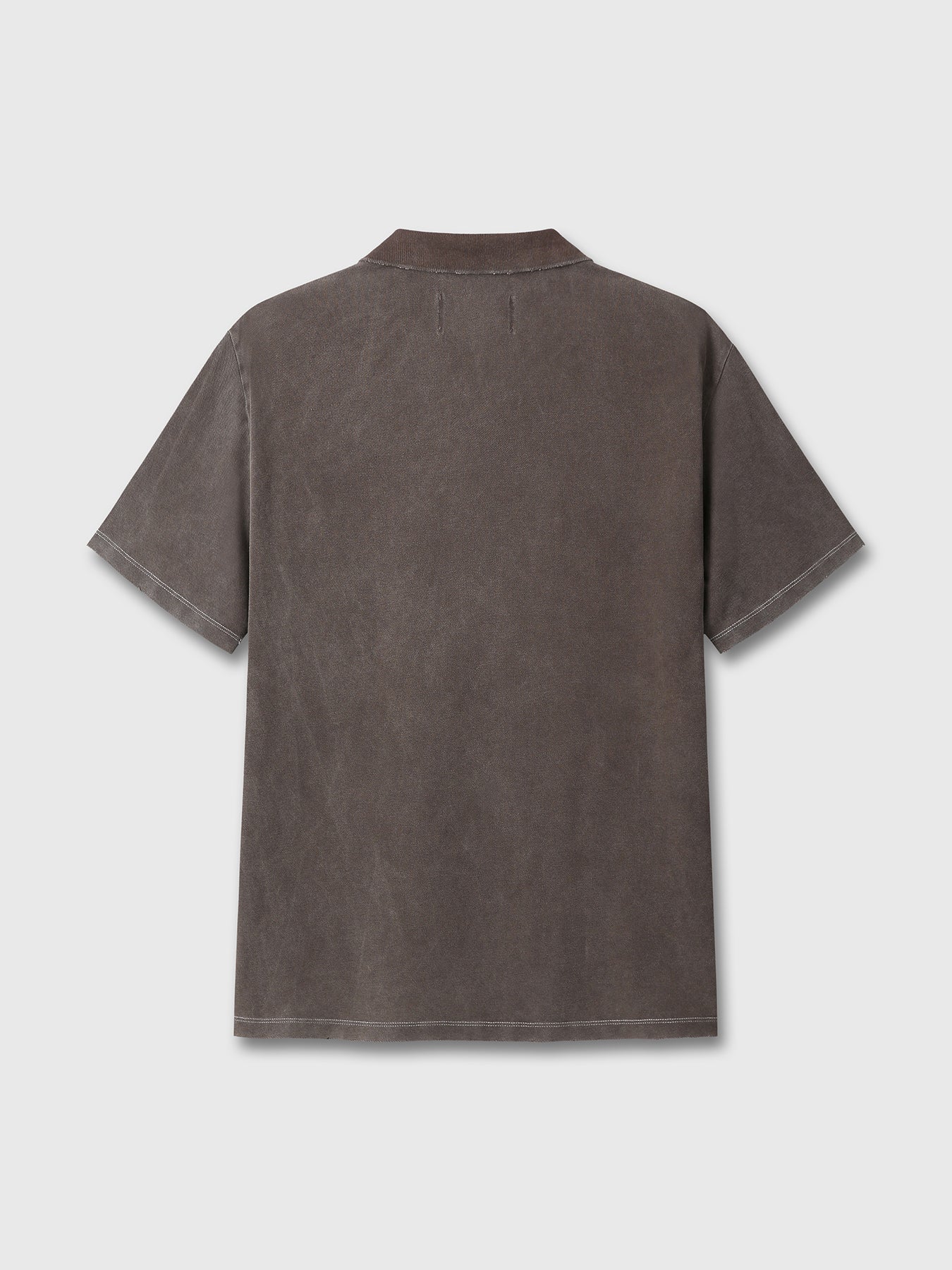 GARMENT DYED DISTRESSED PIQUÉ POLO_ FADED BROWN