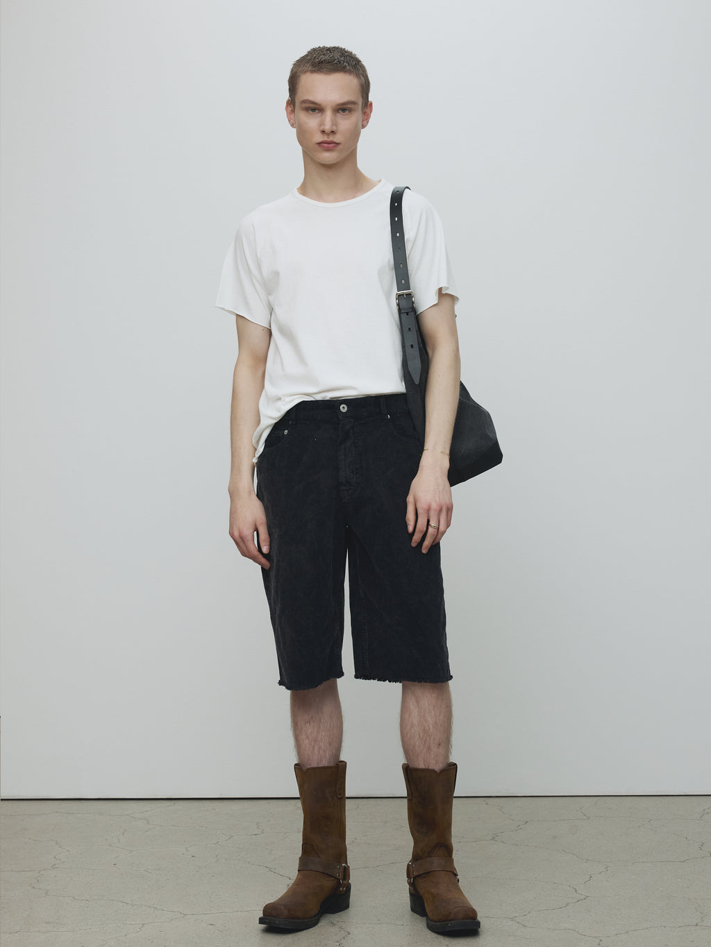 RAW EDGE WASHED T-SHIRT_ OFF WHITE