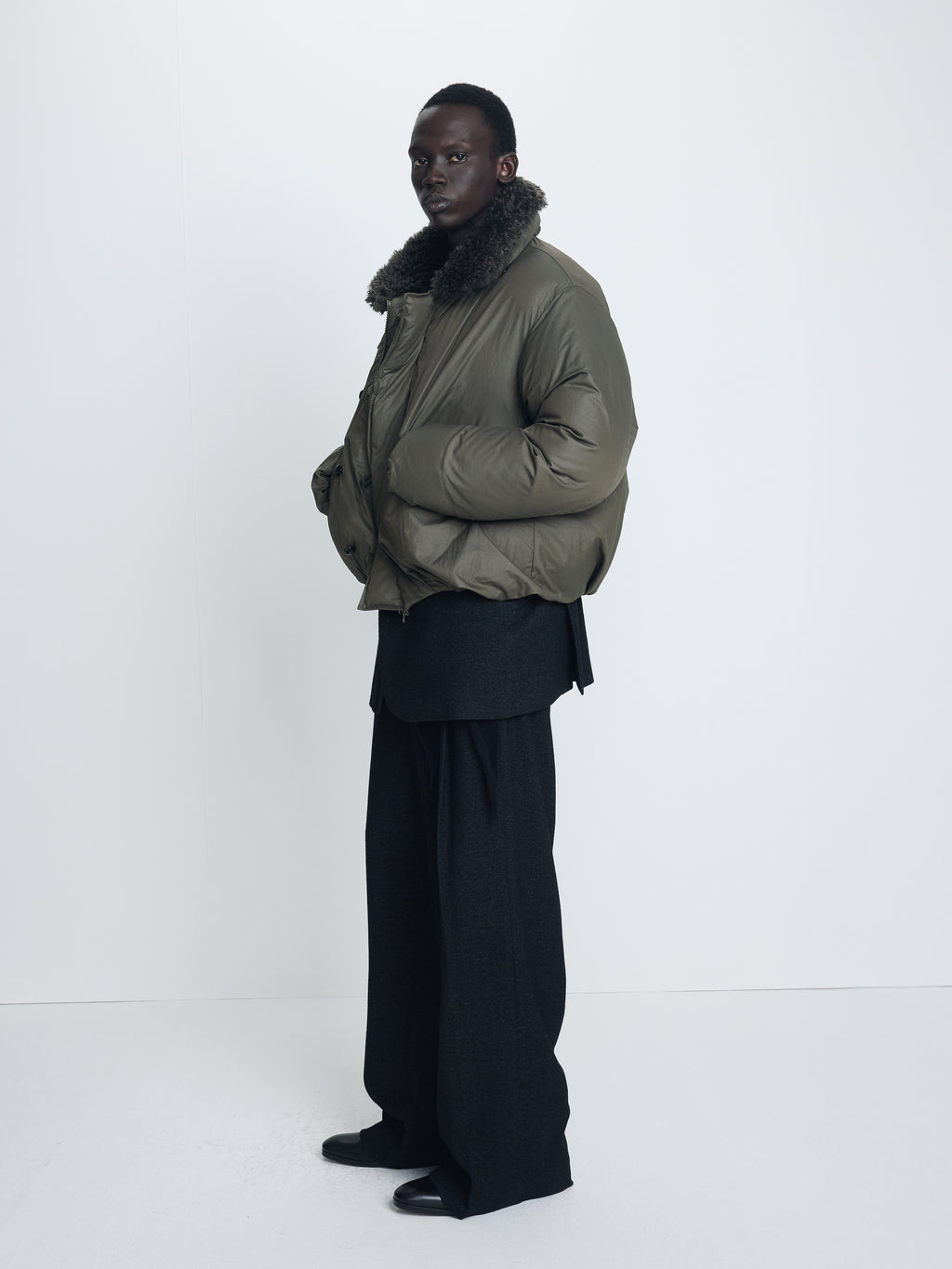 SHEARLING COLLAR PUFFER BLOUSON_ OLIVE