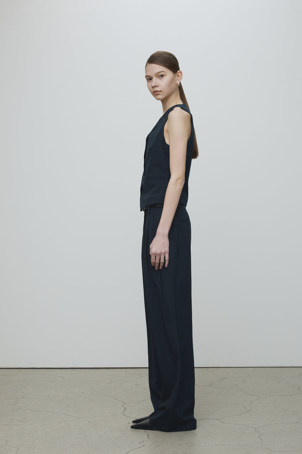 LINEN TAILORED VEST_ NAVY