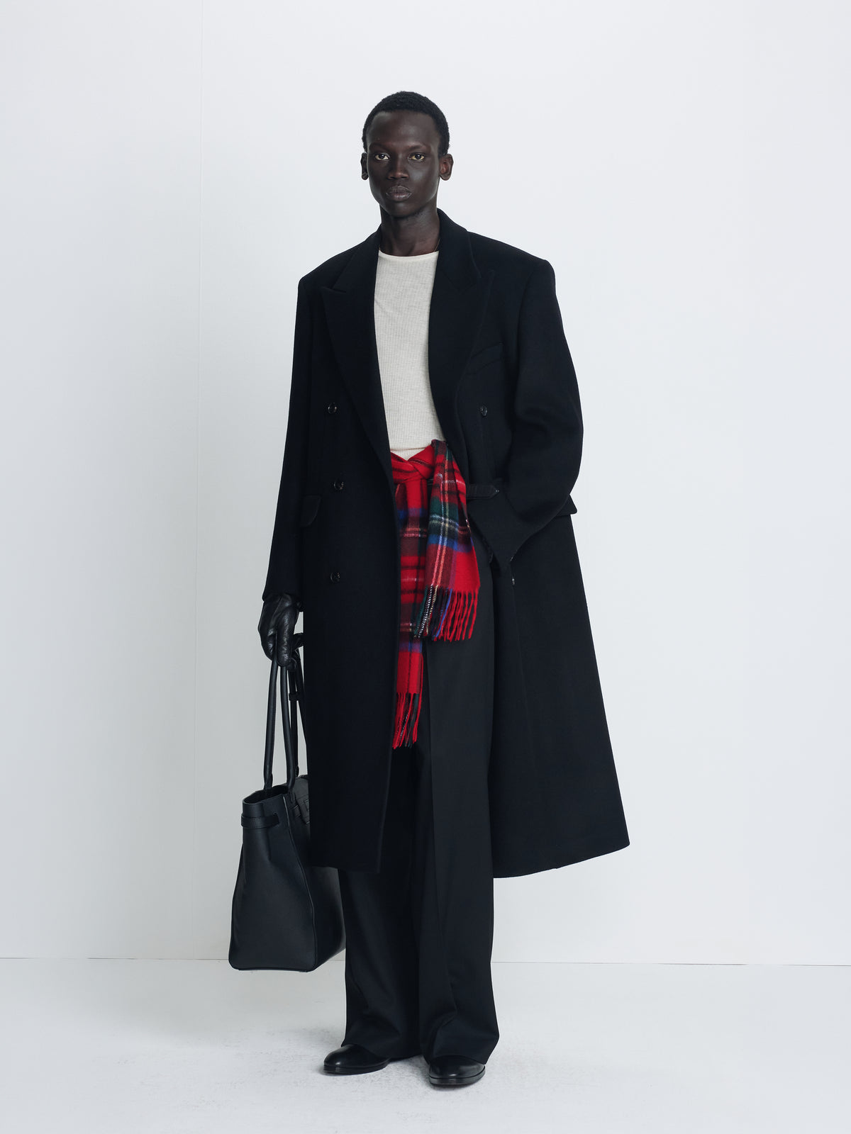 WOOL AND CASHMERE DOUBLE-BREASTED COAT_ BLACK