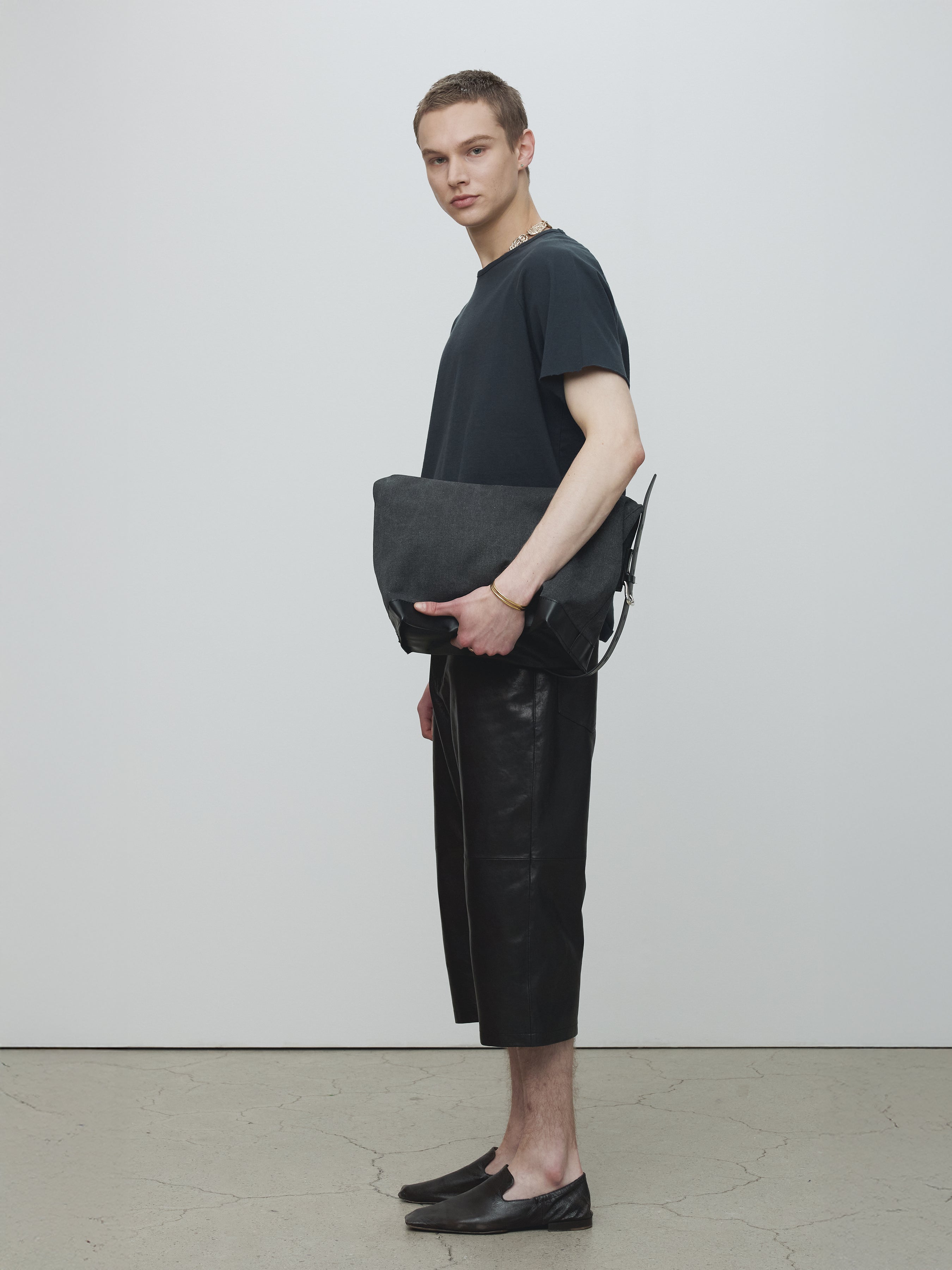 RAW EDGE WASHED T-SHIRT_ VINTAGE NAVY