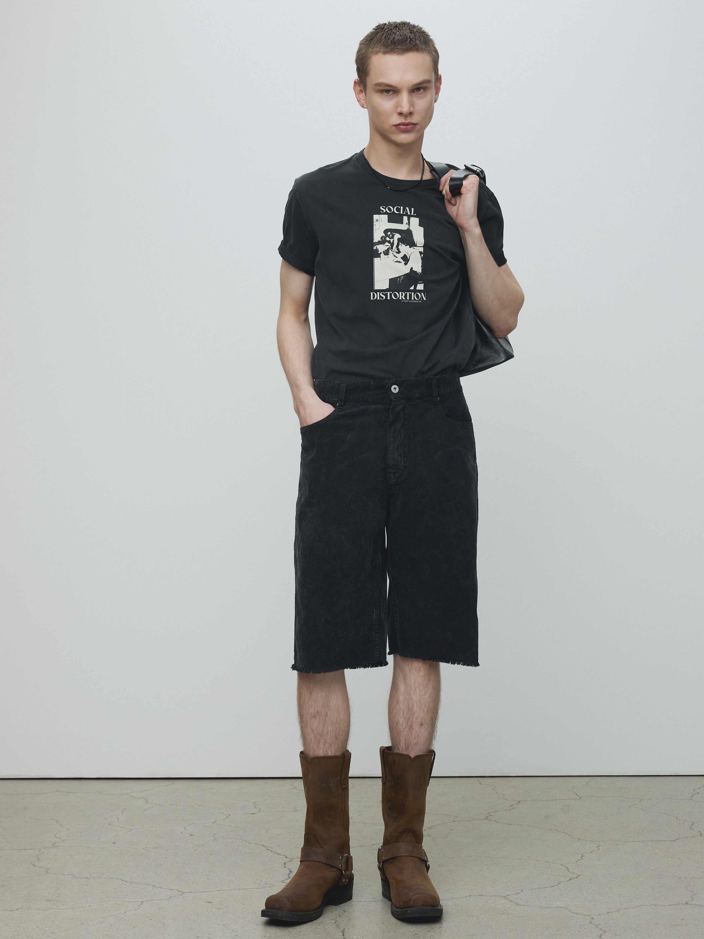 SOCIAL DISTORTION GARMENT DYED T-SHIRT_ FADED BLACK