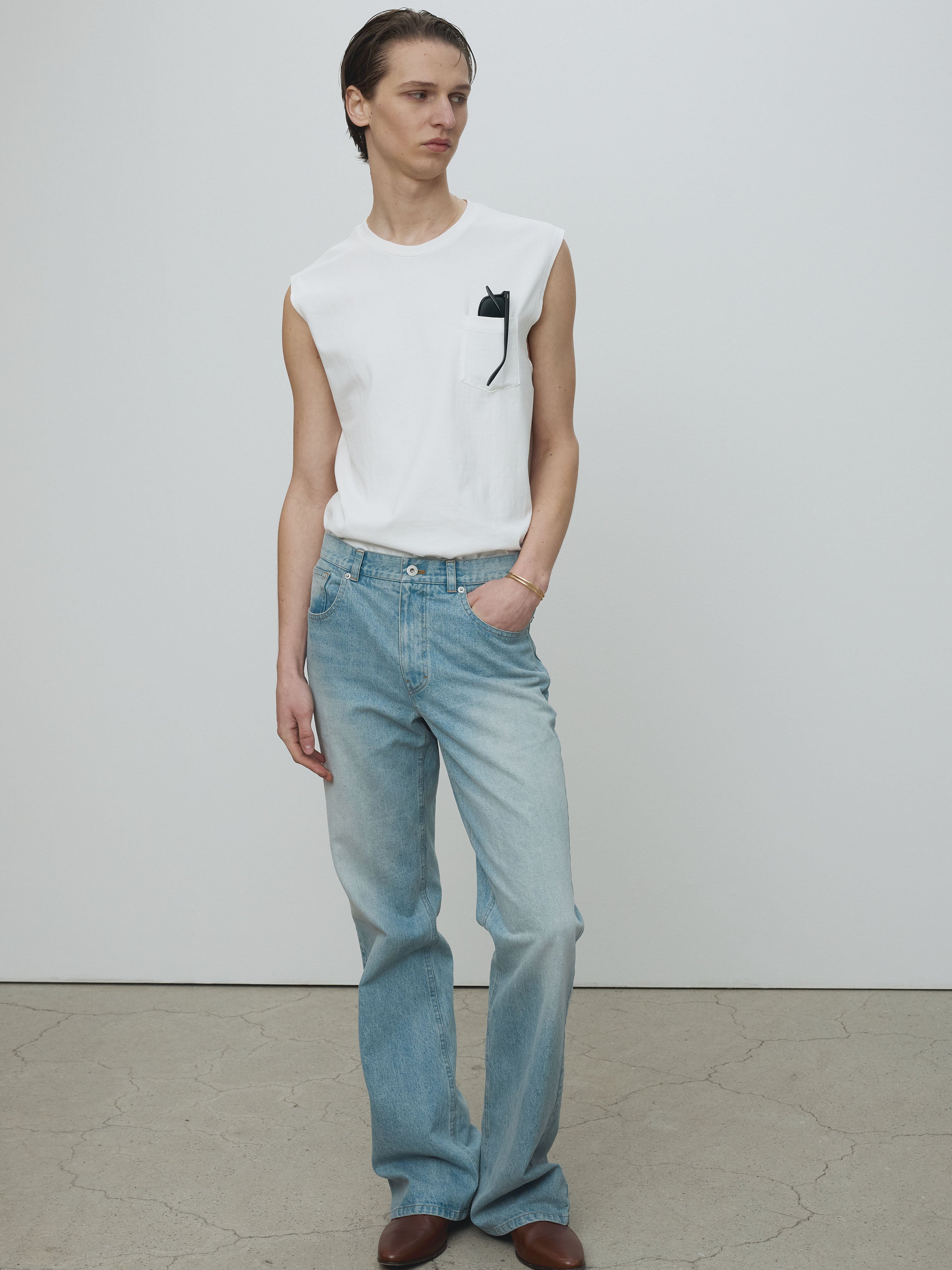 GARMENT-WASHED PATCH POCKET SLEEVELESS_ VINTAGE WHITE