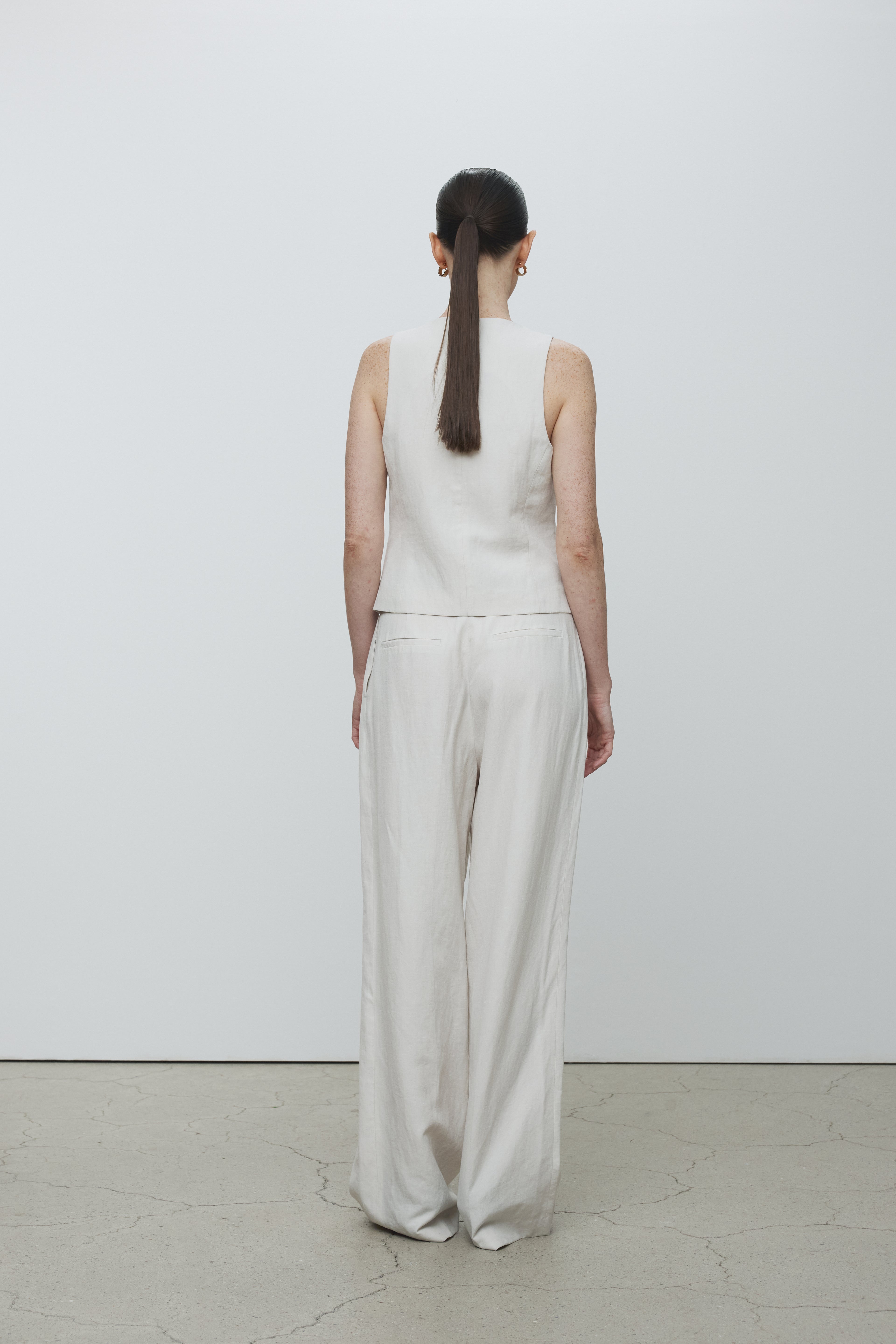 LINEN TWO PLEATS WIDE PANTS_ IVORY