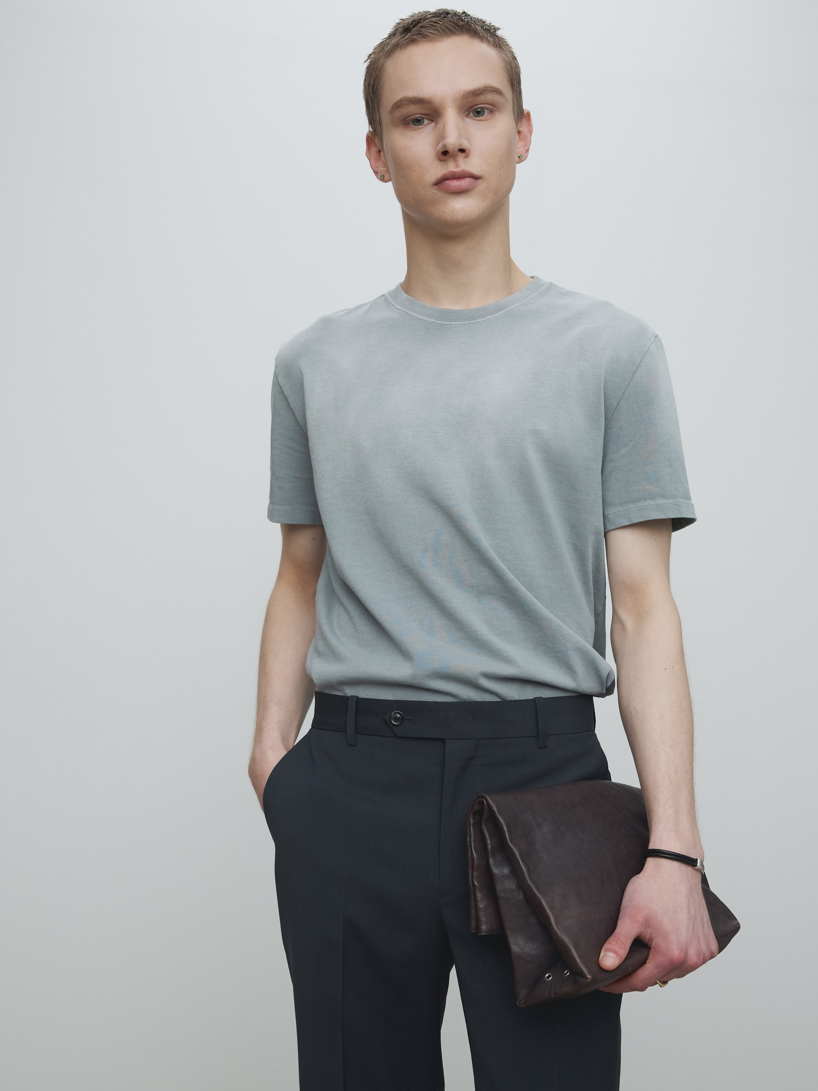 SIGNATURE GARMENT DYED T-SHIRT_ GLACIER GREY