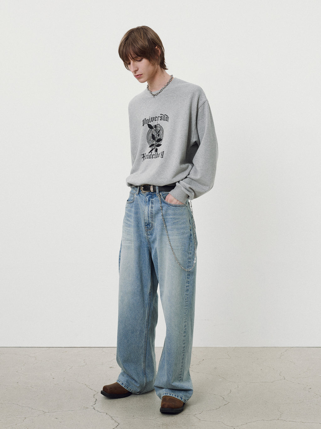 Embroidery Overlap College Sweatshirt_ Heather Grey