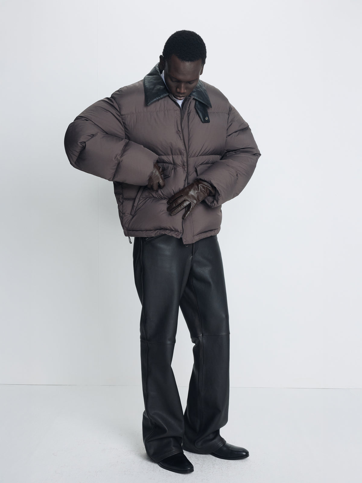 LEATHER COLLAR DOWN PUFFER BLOUSON_ DEEP BROWN