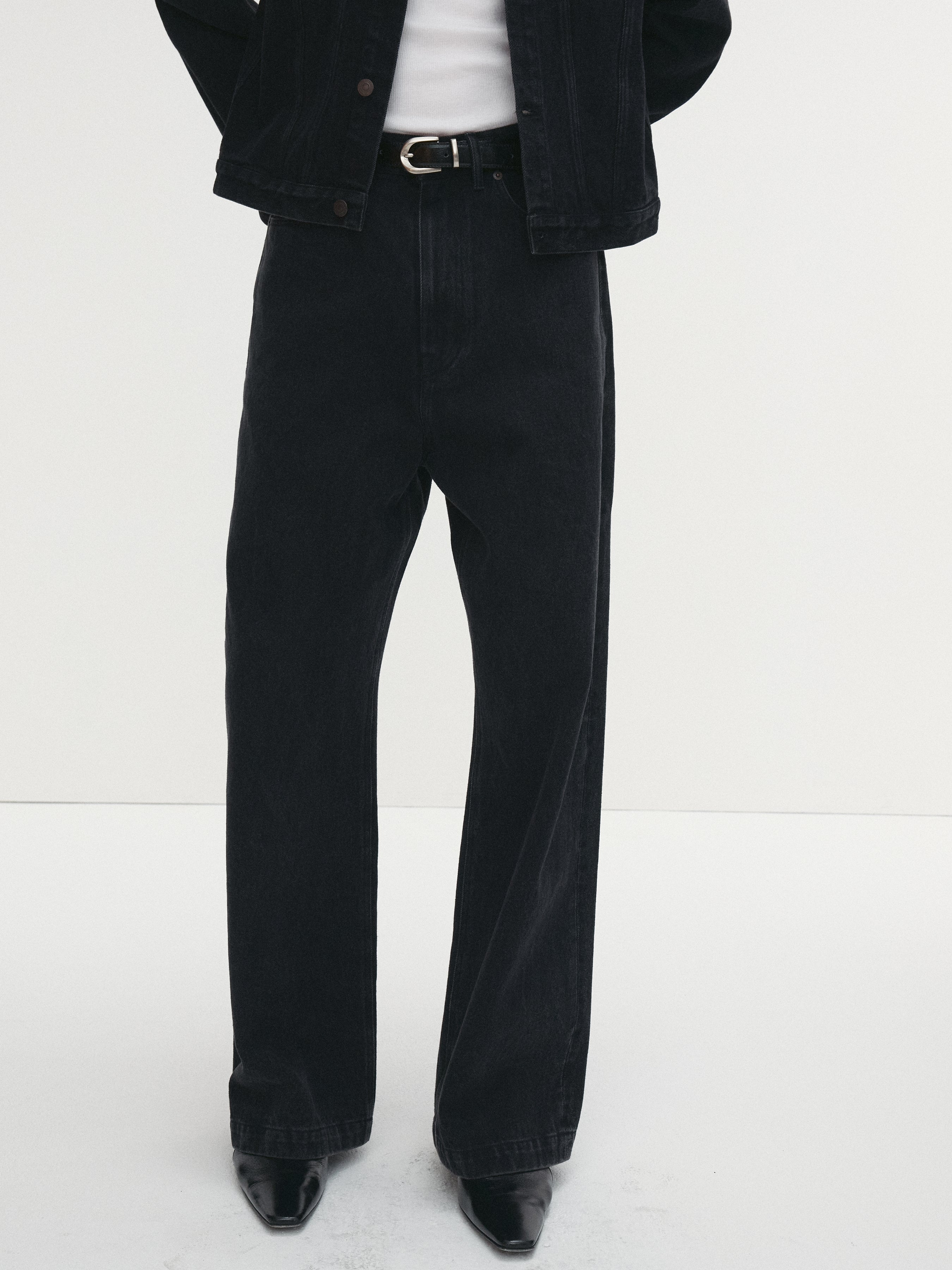 WIDE-LEG DENIM JEANS_ WASHED BLACK
