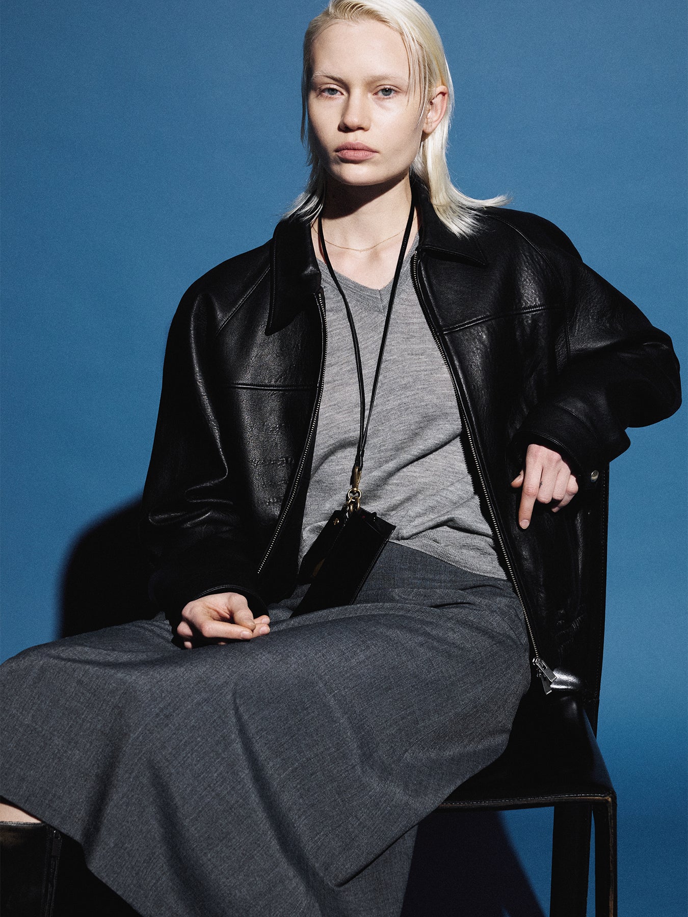 (W) LEATHER ESSENTIAL STRAP_ BLACK