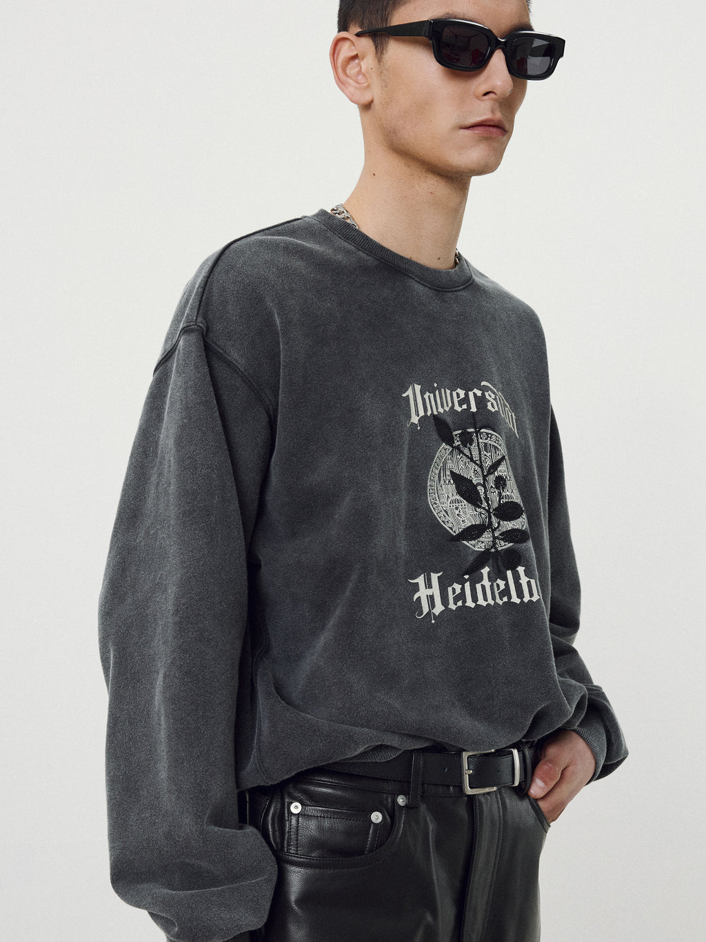 Embroidery Overlap College Sweatshirt_ Faded Black