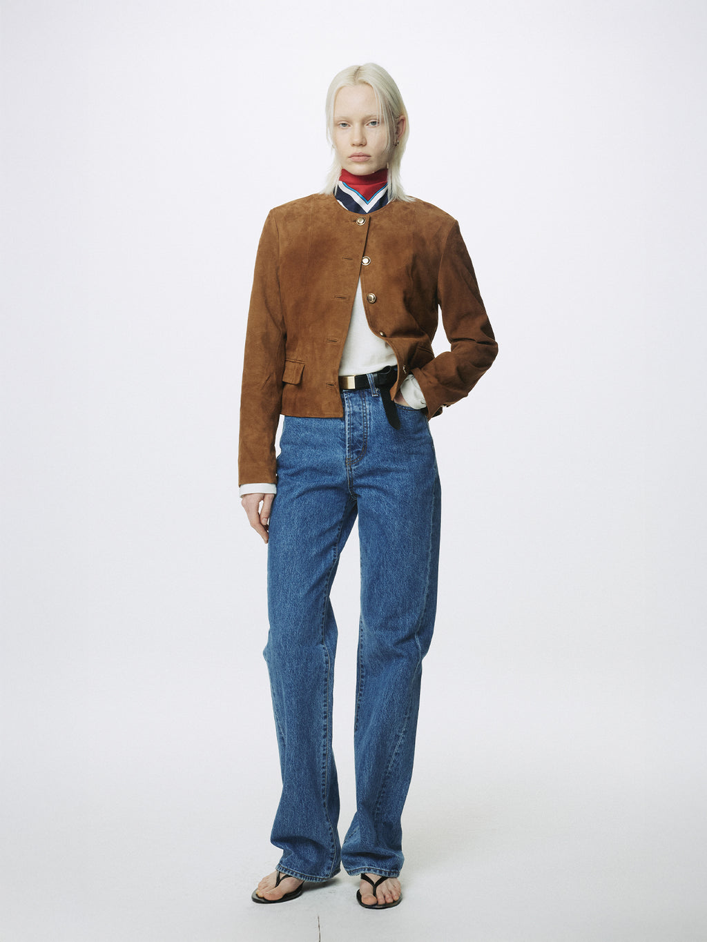 (W) TWISTED SEAM STRAIGHT-LEG DENIM JEANS_ WASHED BLUE