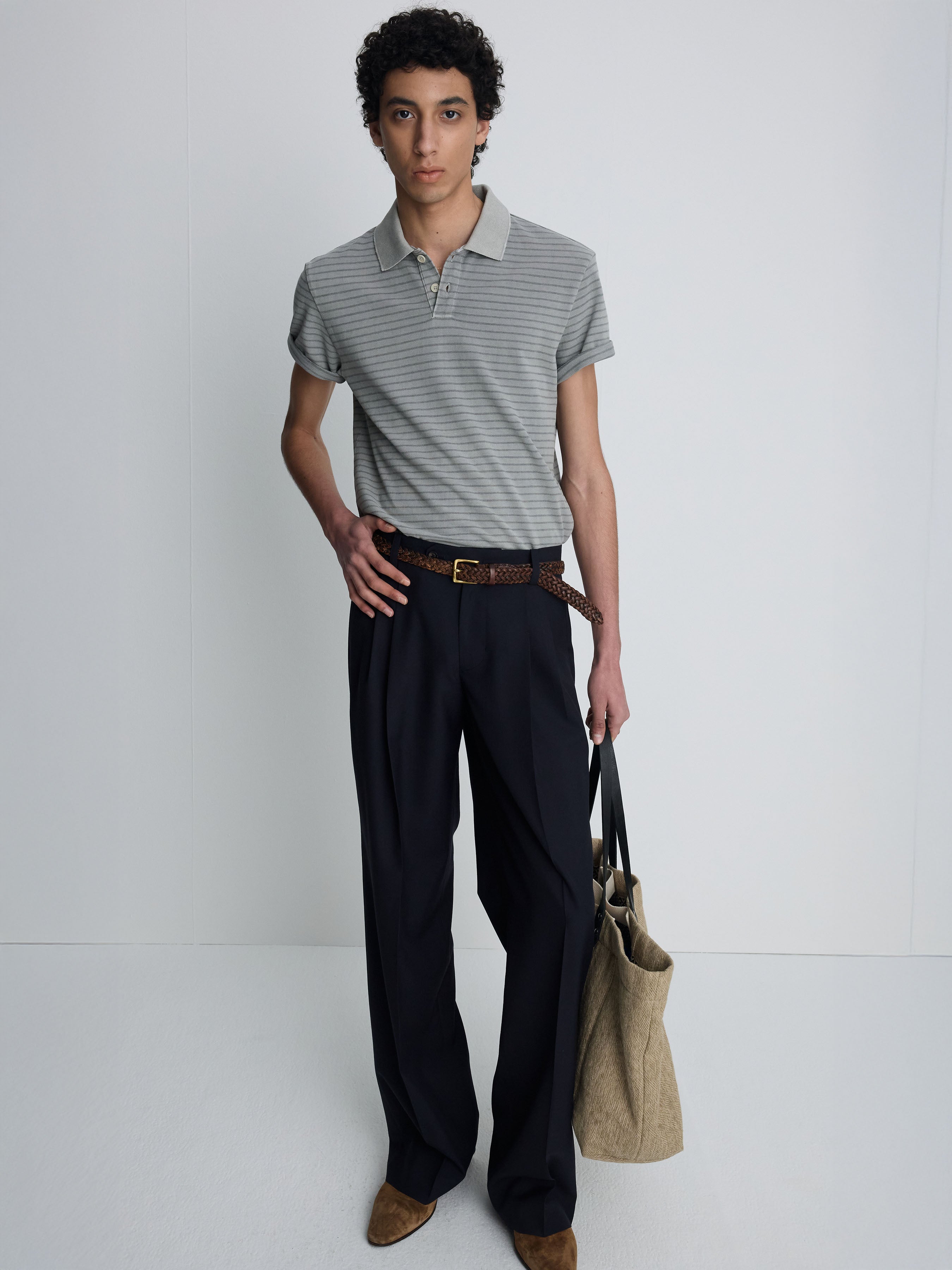 (2026/05/19 Open) TROPICAL WOOL LOW-RISE PLEATED TROUSERS_ NAVY