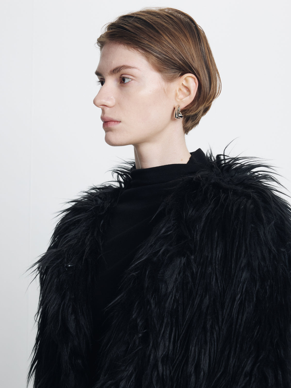 (W) LONG HAIR FAUX FUR JACKET_ BLACK
