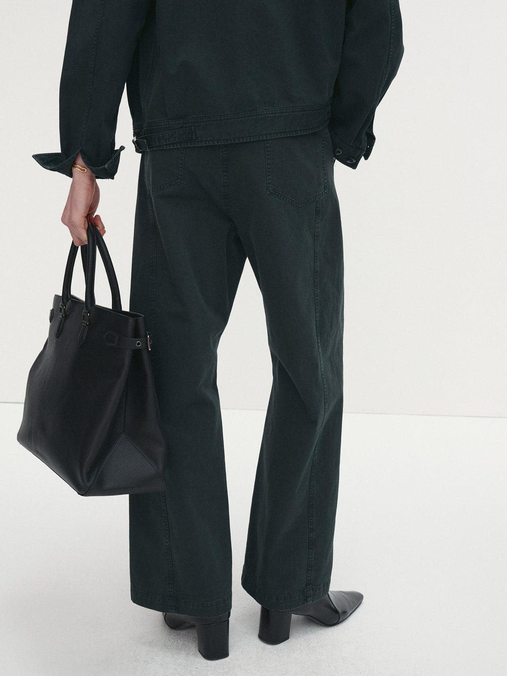 GARMENT-DYED COTTON BELTED PANTS_ ANTHRACITE