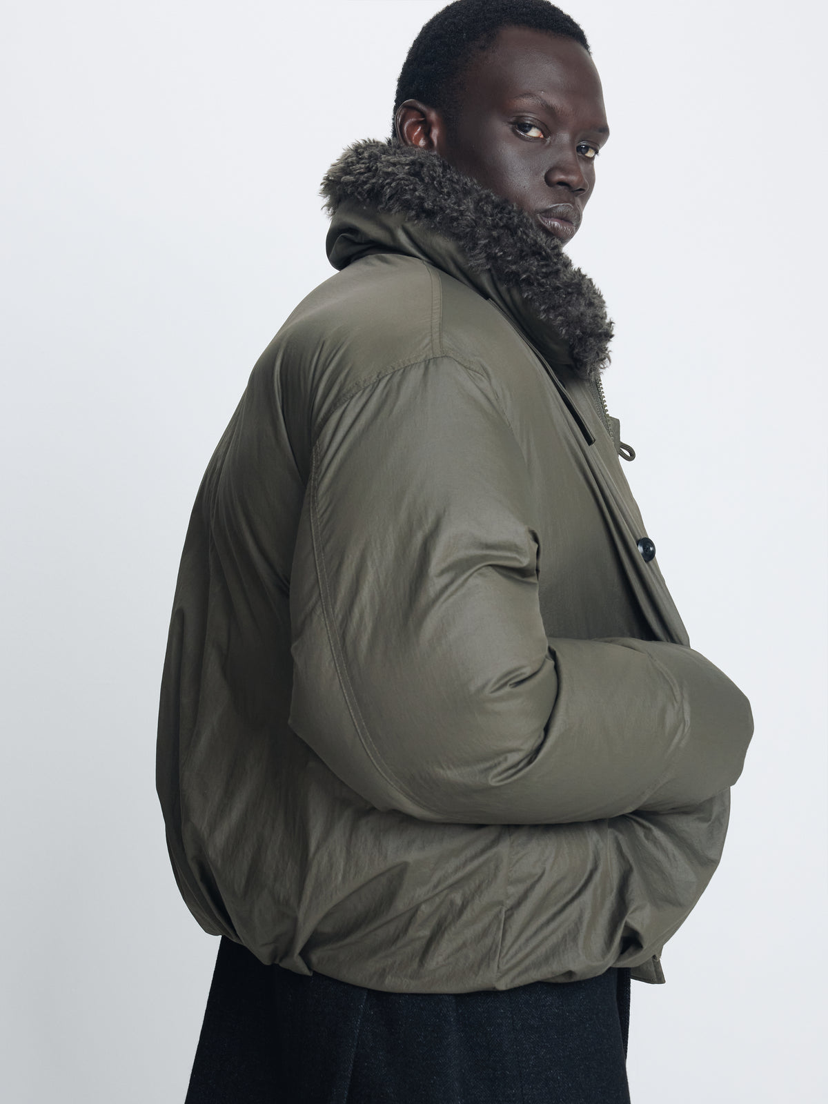 SHEARLING COLLAR PUFFER BLOUSON_ OLIVE