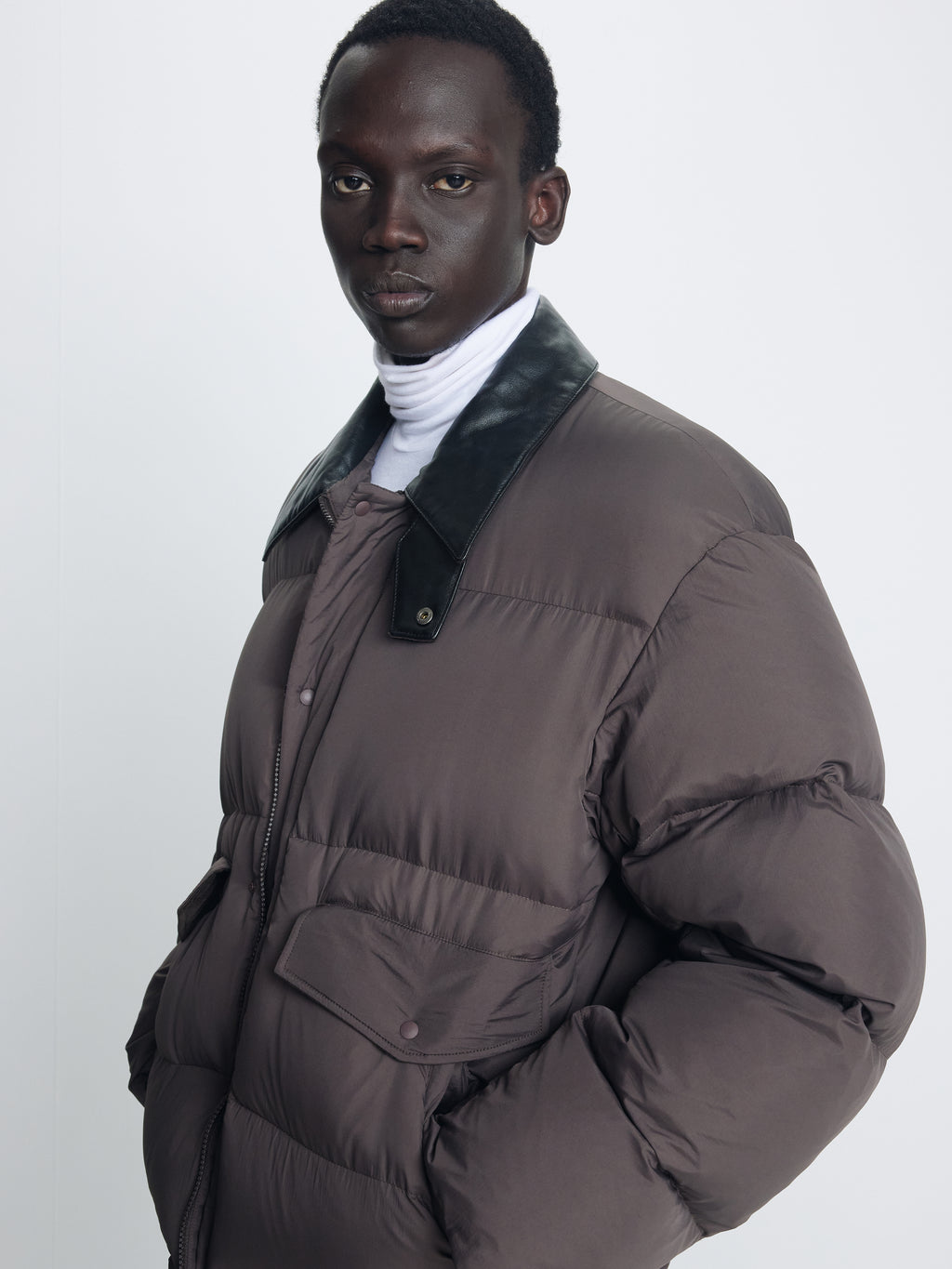 LEATHER COLLAR DOWN PUFFER BLOUSON_ DEEP BROWN