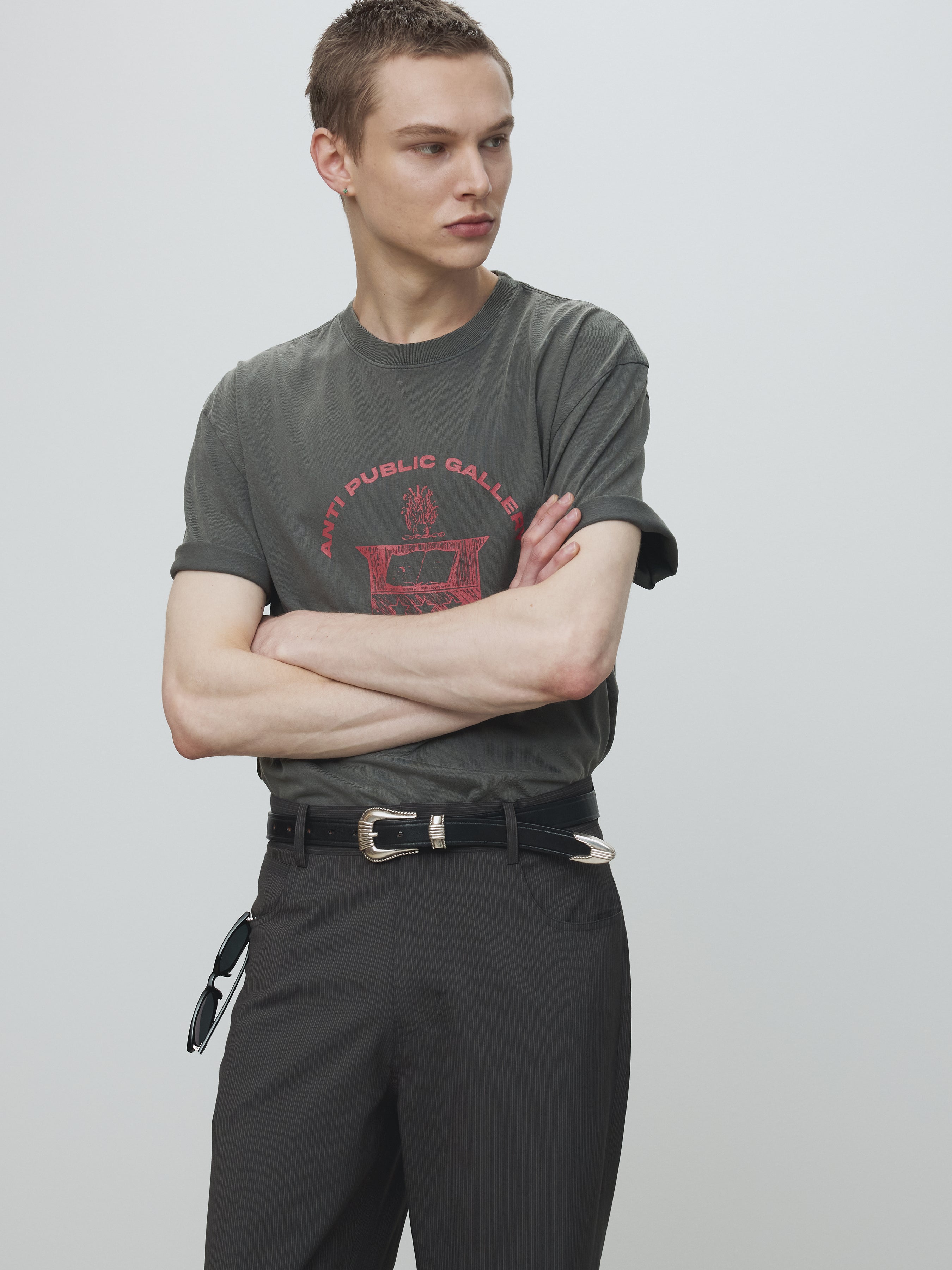 ANTI GALLERY GARMENT DYED T-SHIRT_ FADED CHARCOAL