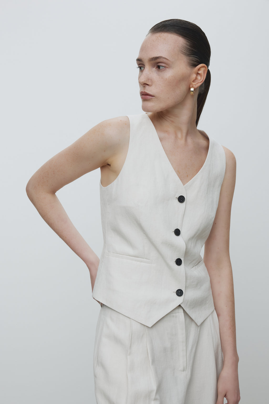 LINEN TAILORED VEST_ IVORY